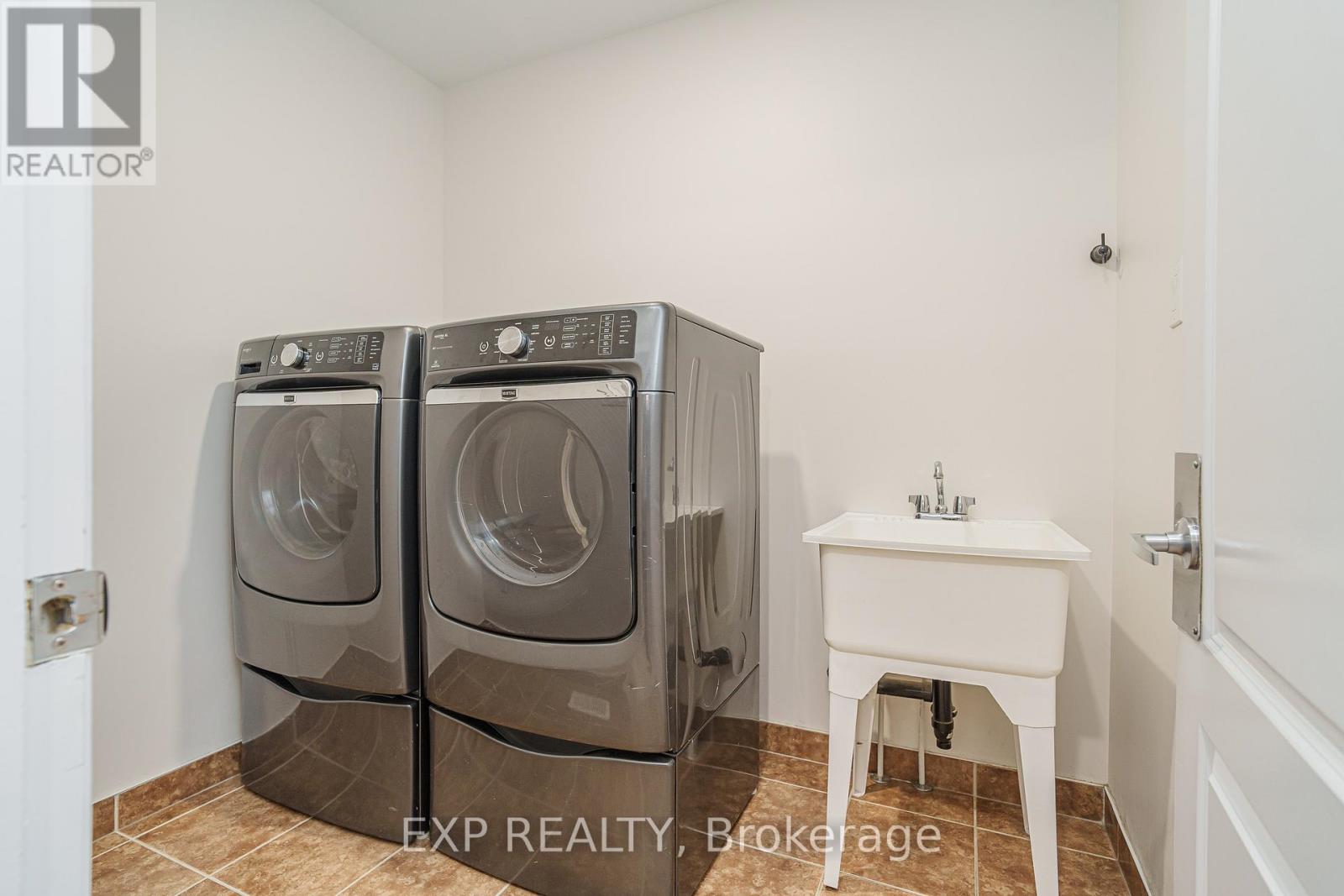 215 Rivertree Street, Ottawa, Ontario  K2M 0J4 - Photo 13 - X13091376