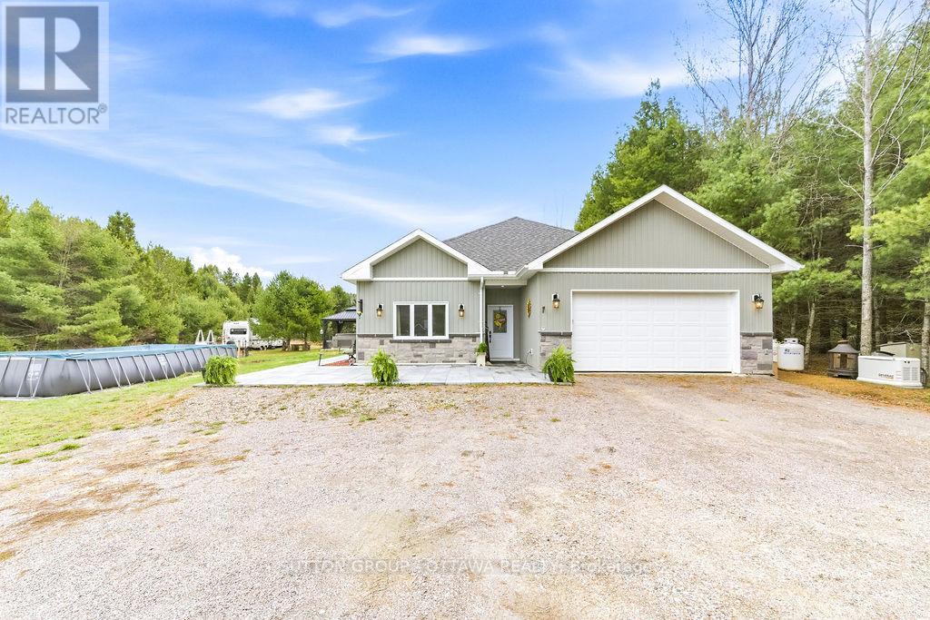 12 Eastern Avenue, Greater Madawaska, Ontario  K0J 2R0 - Photo 2 - X13091420