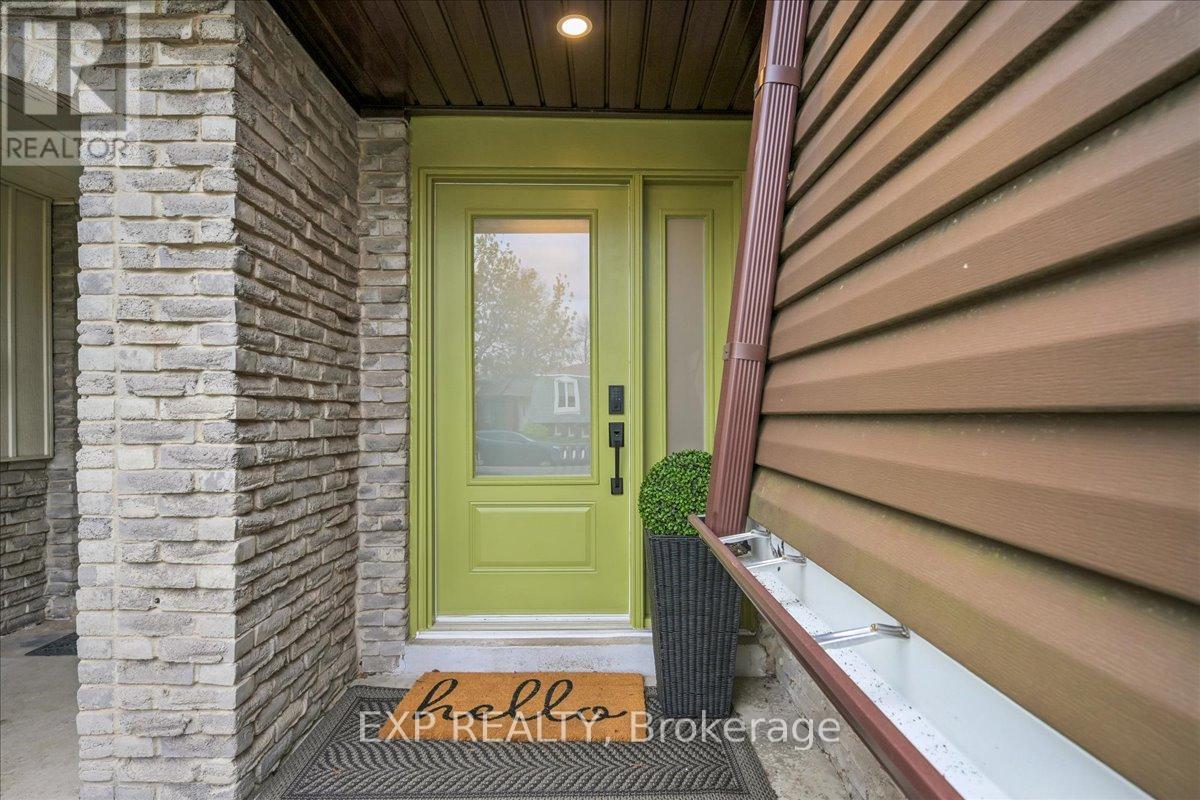 5060 Brady Avenue, Burlington, Ontario  L7L 3X6 - Photo 3 - W13091320