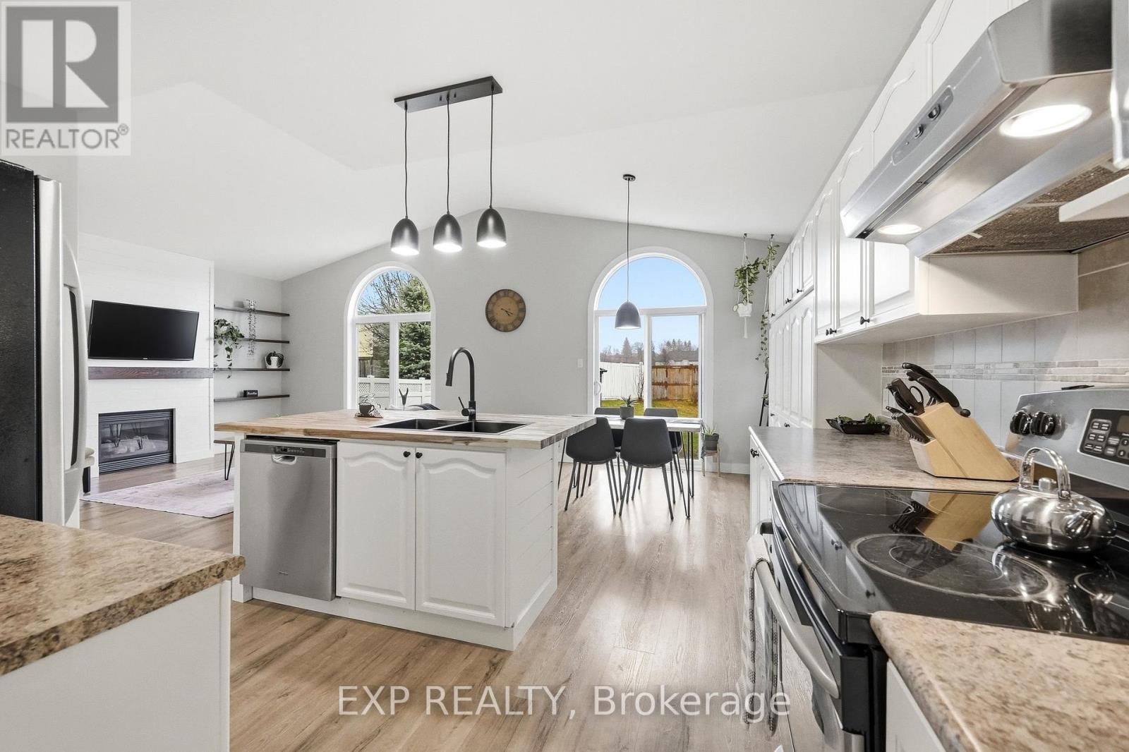 2669 Chamberland Street, Clarence-Rockland, Ontario  K4K 0A5 - Photo 12 - X13008004