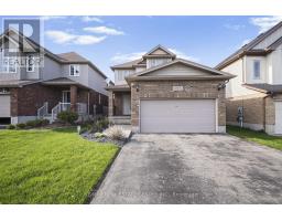 864 FRONTENAC CRESCENT, Woodstock, Ontario