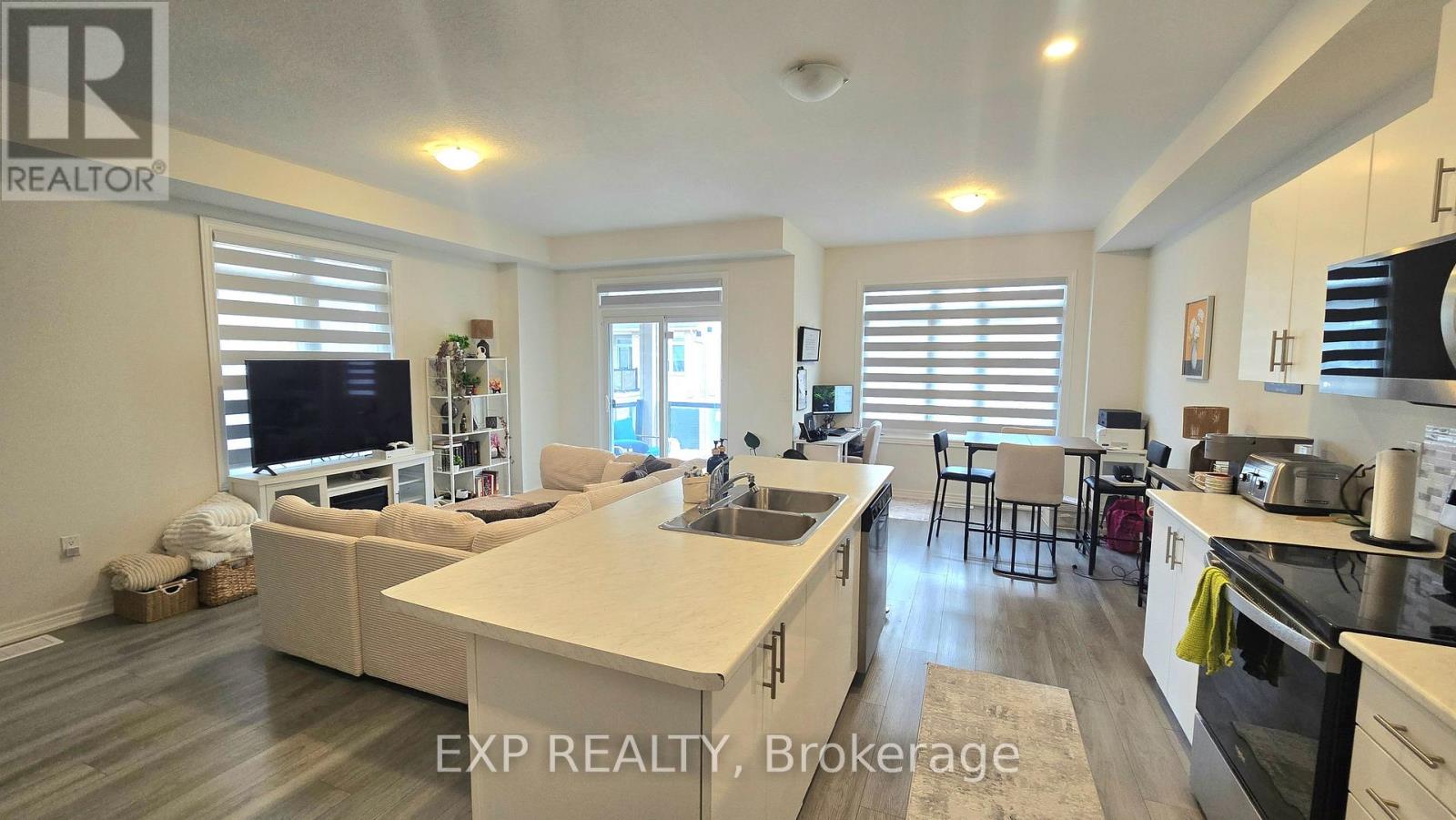54 - 40 Zinfandel Drive, Hamilton, Ontario  L8E 0L1 - Photo 3 - X13091178