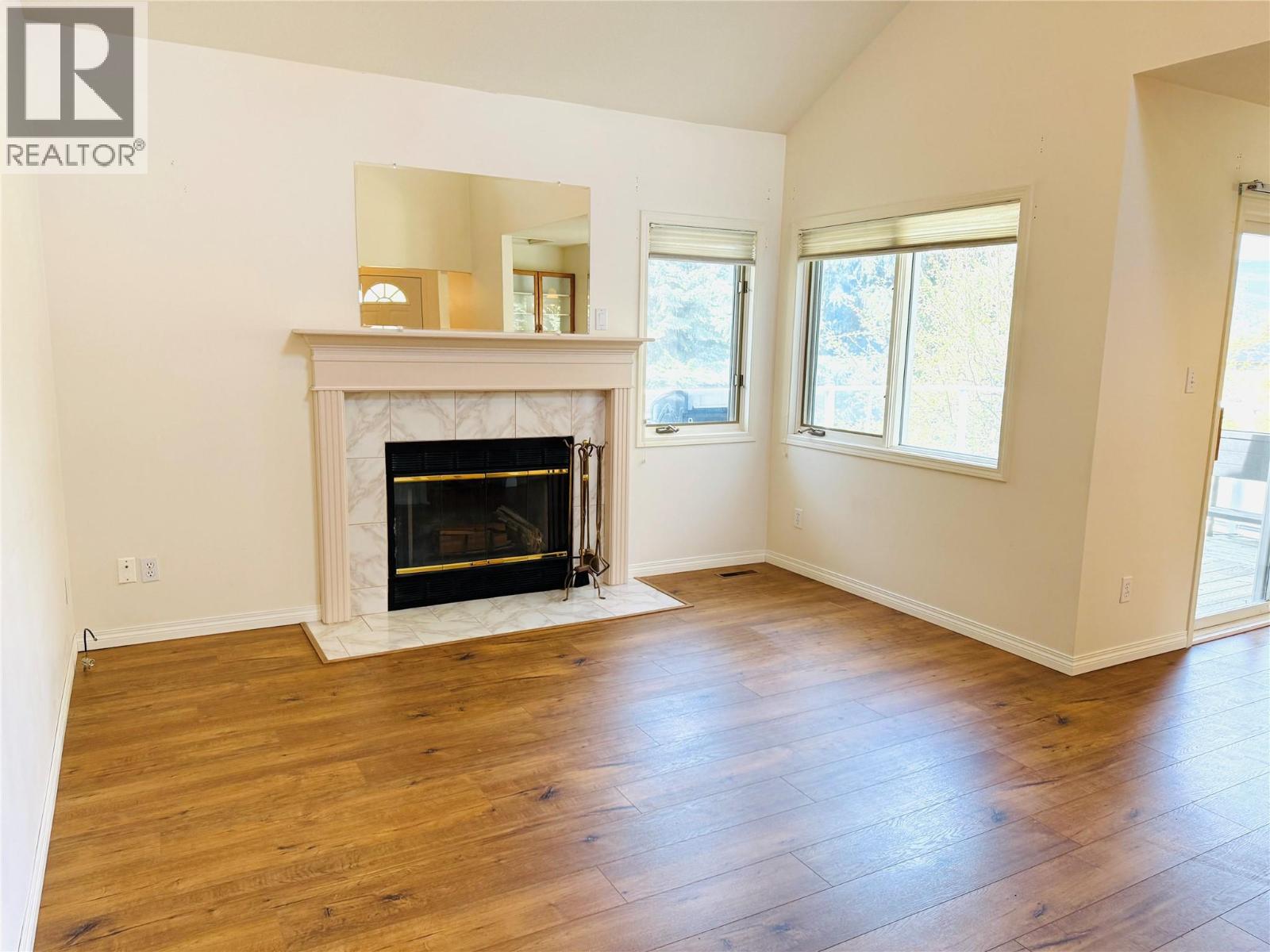 5042 Riverview Road, Fairmont Hot Springs, British Columbia  V0B 1L1 - Photo 11 - 10385734