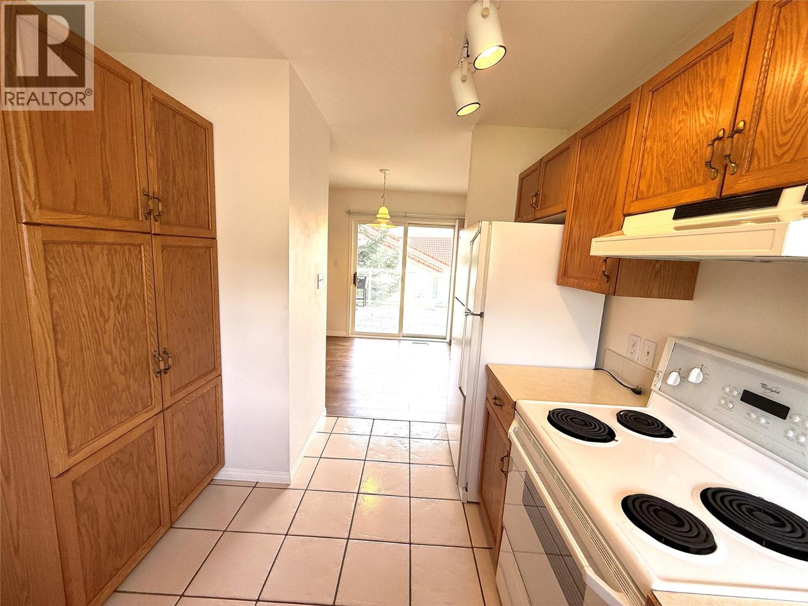 5042 Riverview Road, Fairmont Hot Springs, British Columbia  V0B 1L1 - Photo 6 - 10385734