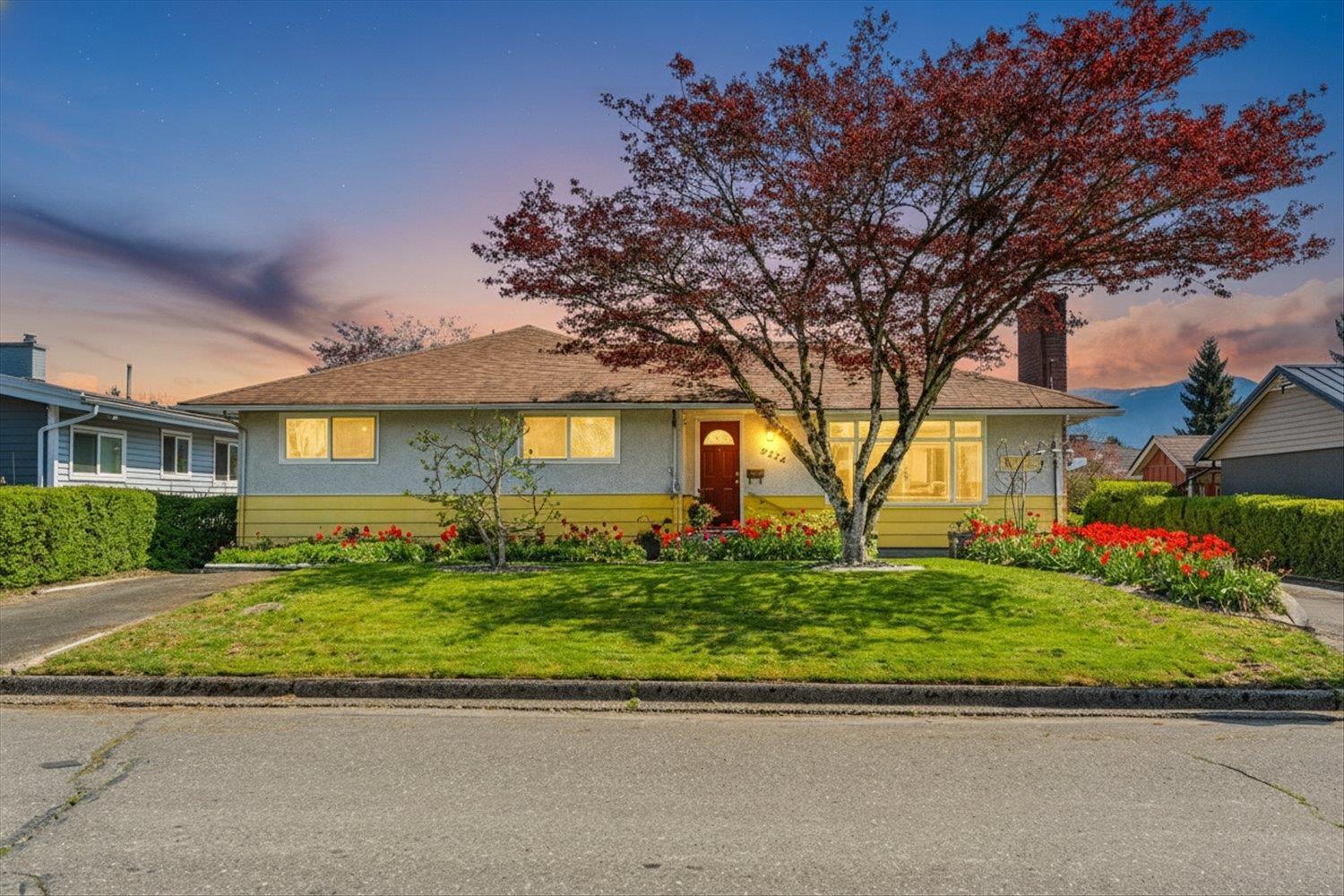 9726 Juniper Street, Chilliwack Proper East, Chilliwack, British Columbia  V2P 5J1 - Photo 3 - R3113184