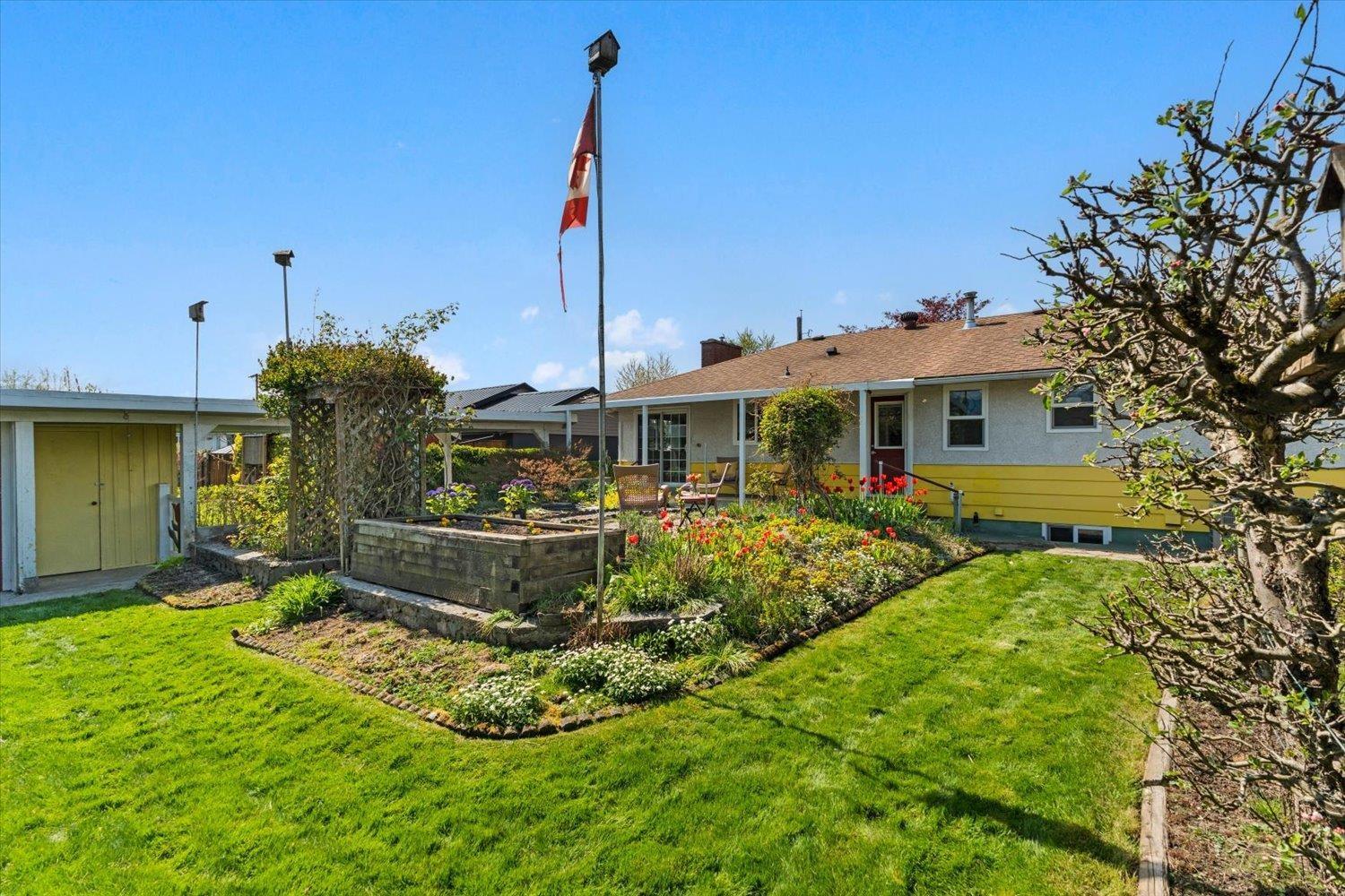9726 Juniper Street, Chilliwack Proper East, Chilliwack, British Columbia  V2P 5J1 - Photo 19 - R3113184