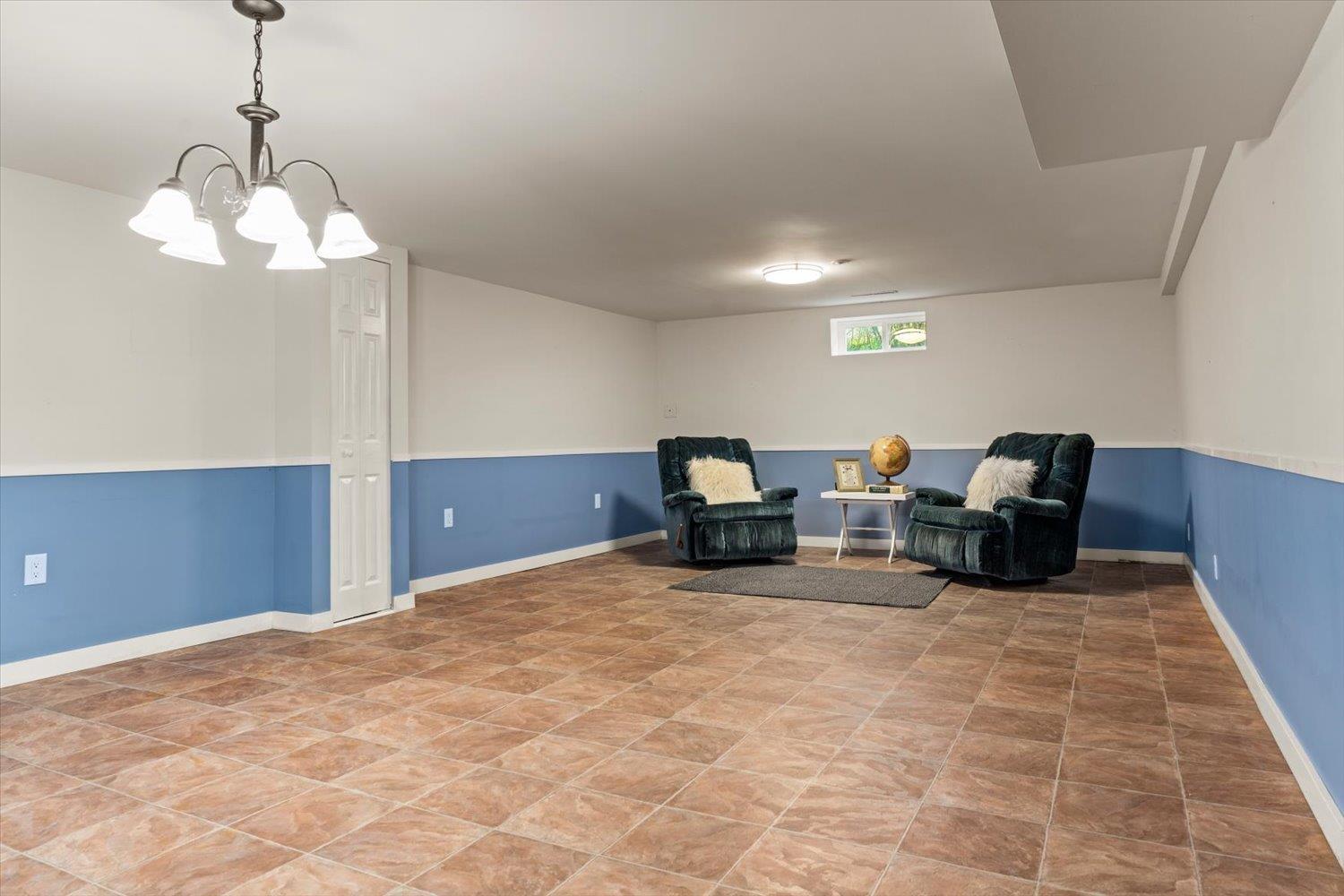 9726 Juniper Street, Chilliwack Proper East, Chilliwack, British Columbia  V2P 5J1 - Photo 28 - R3113184