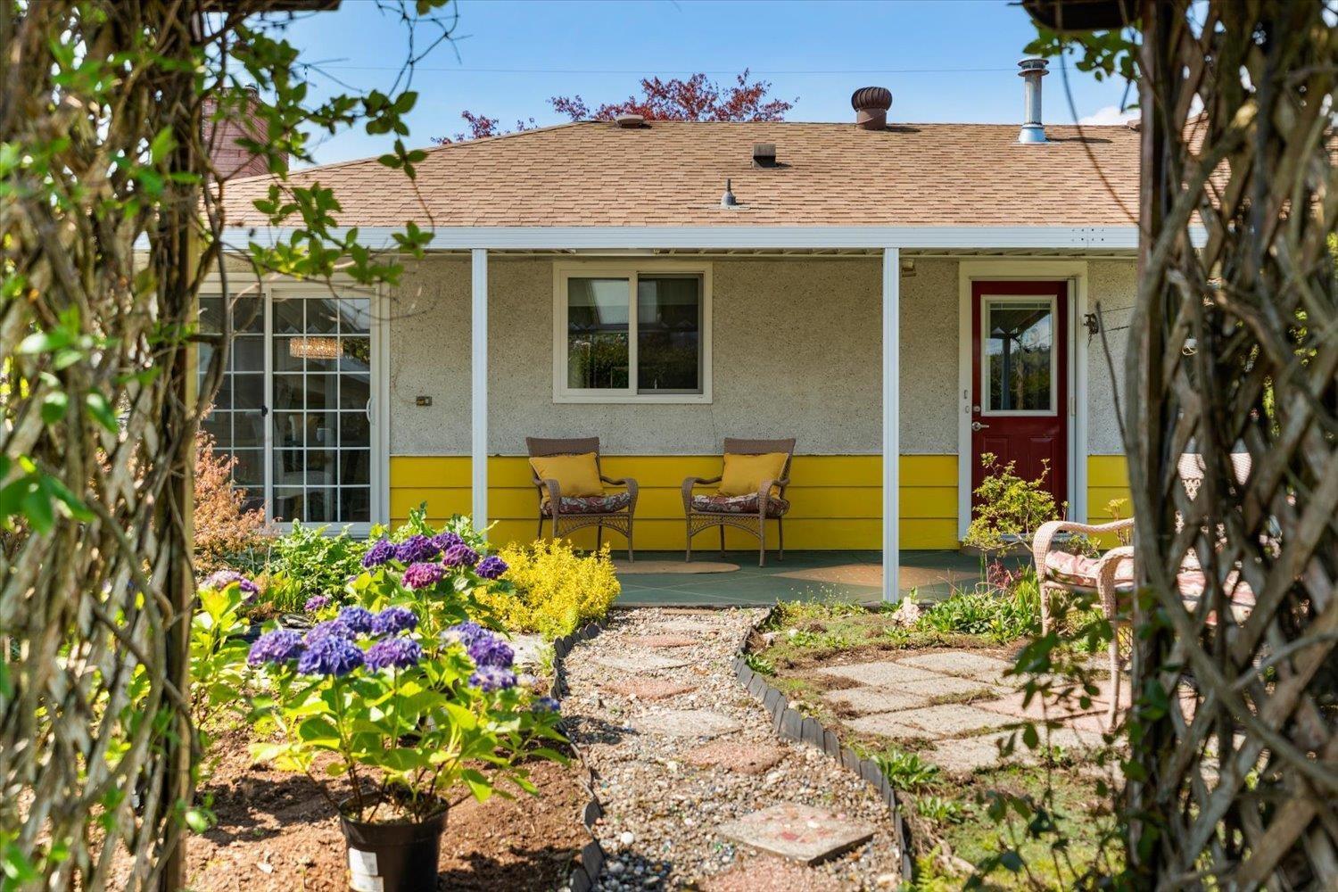 9726 Juniper Street, Chilliwack Proper East, Chilliwack, British Columbia  V2P 5J1 - Photo 18 - R3113184