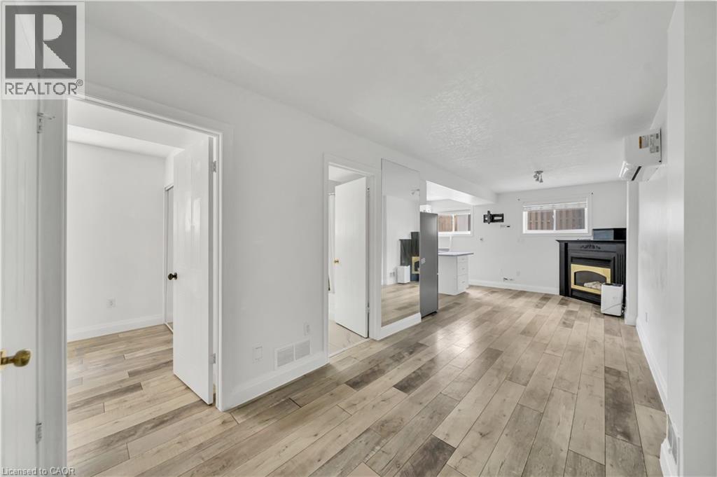 347 Keewatin Avenue Unit# Lower, Kitchener, Ontario  N2B 3W2 - Photo 4 - 40824300