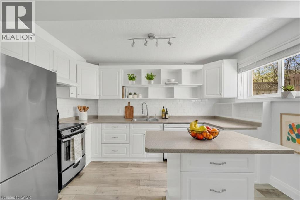 347 Keewatin Avenue Unit# Lower, Kitchener, Ontario  N2B 3W2 - Photo 3 - 40824300