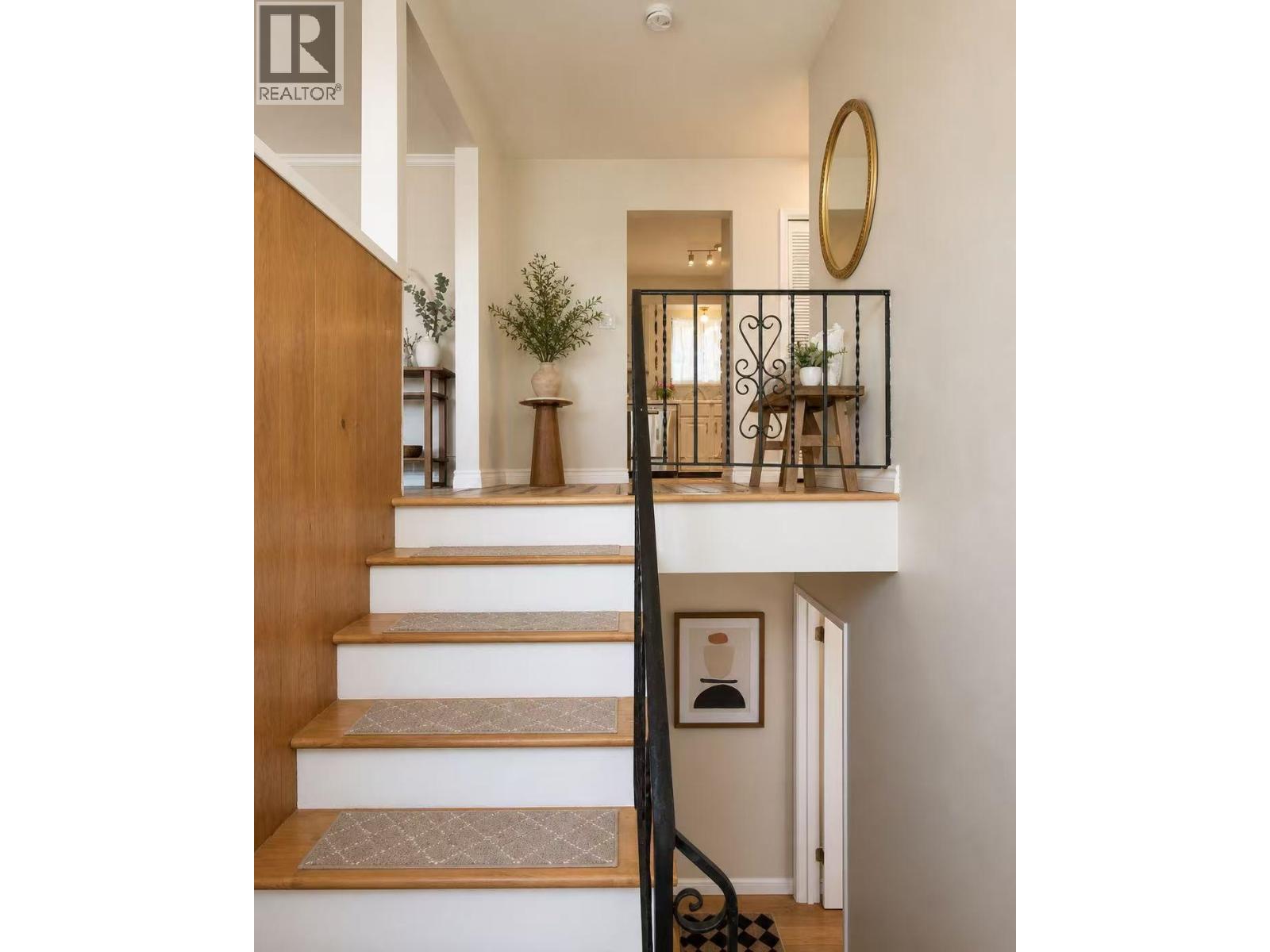 610 Garrow Drive, Port Moody, British Columbia  V3H 1H7 - Photo 4 - R3119283
