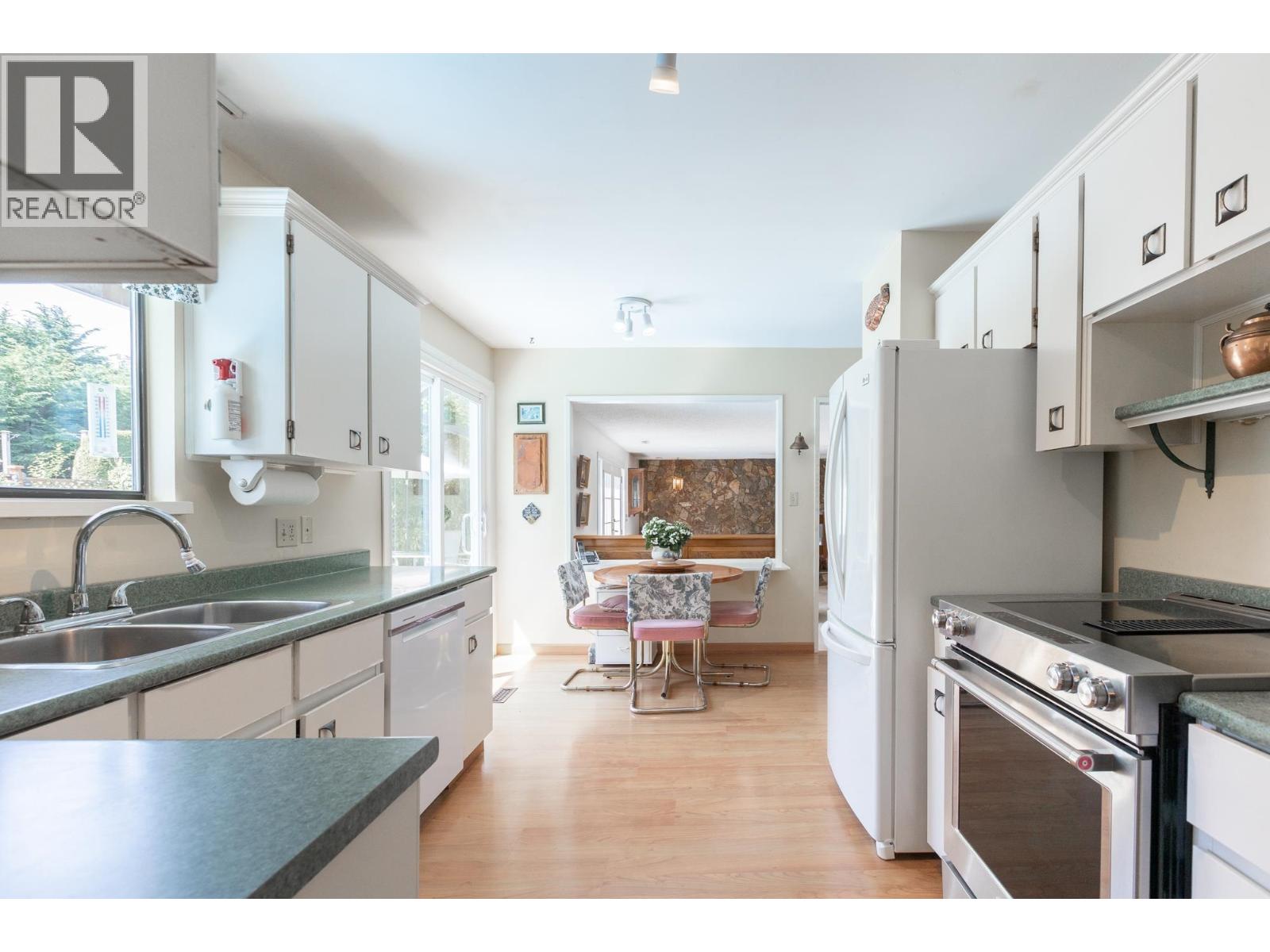 5480 Wallace Avenue, Delta, British Columbia  V4M 3V3 - Photo 11 - R3119976