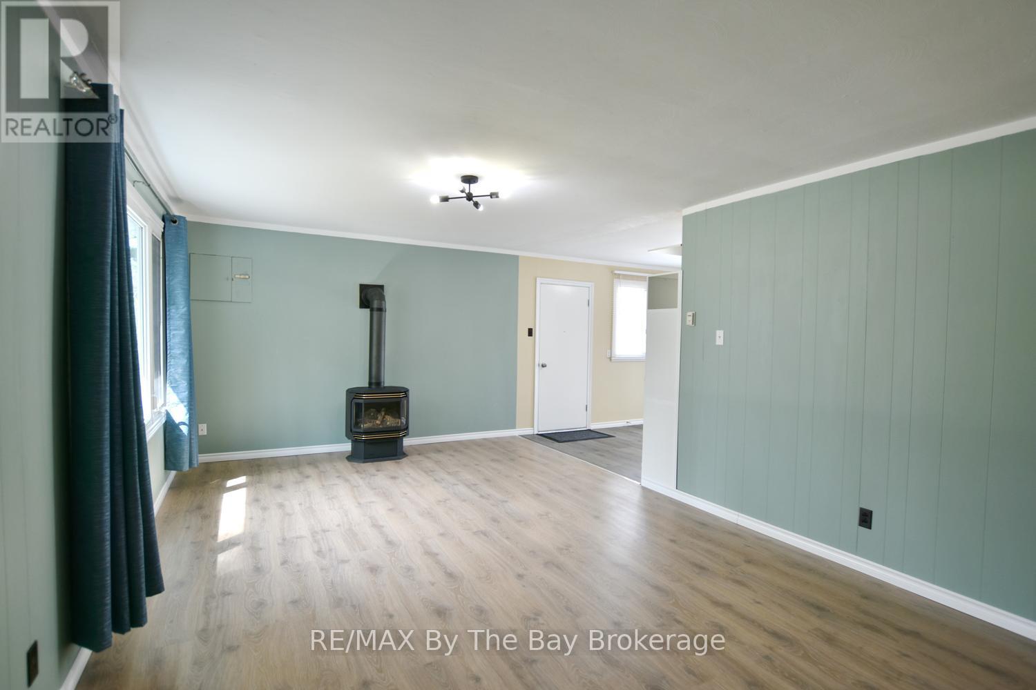 60 Sunnidale River Road, Wasaga Beach, Ontario  L9Z 2S4 - Photo 8 - S13091348