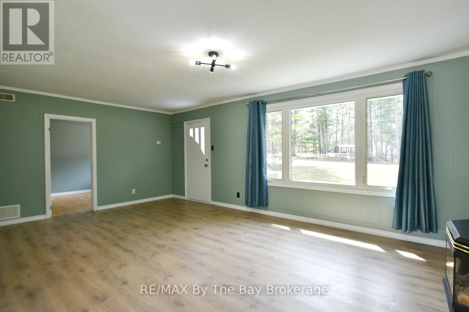 60 Sunnidale River Road, Wasaga Beach, Ontario  L9Z 2S4 - Photo 9 - S13091348