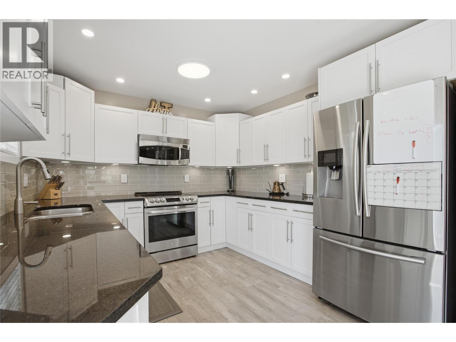 899 Ida Lane, Kamloops, British Columbia  V2B 6V2 - Photo 18 - 10382065