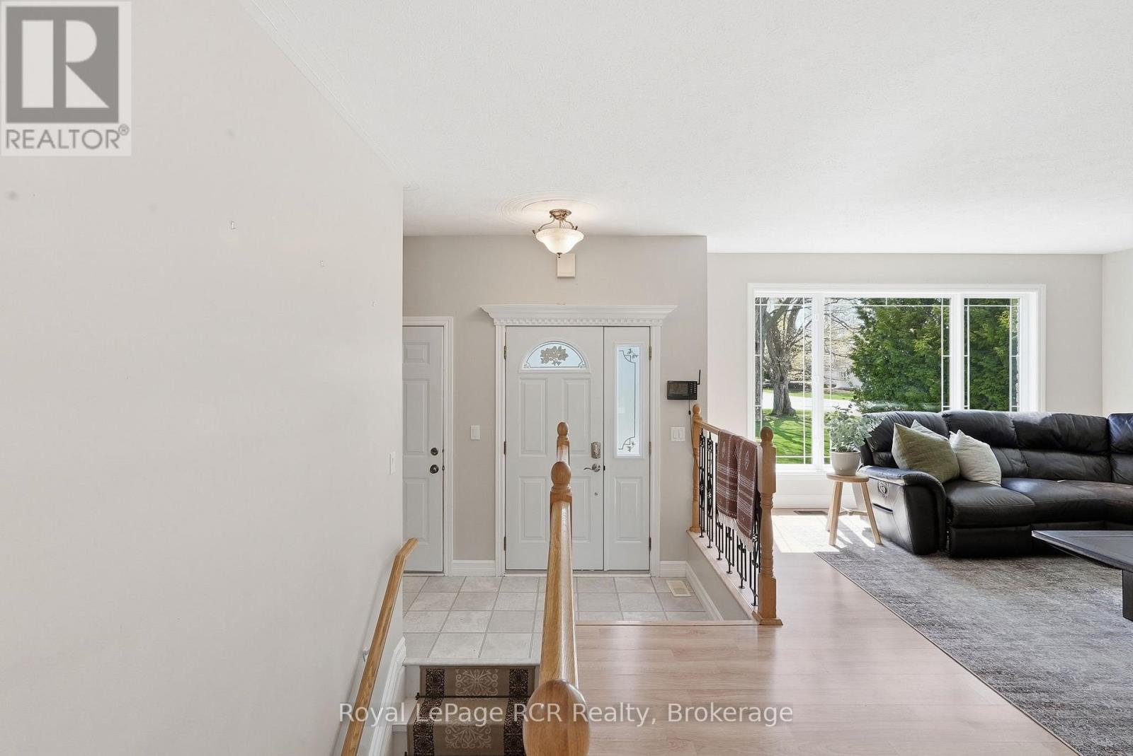 406 Alice Street, Saugeen Shores, Ontario  N0H 2L0 - Photo 8 - X13091456