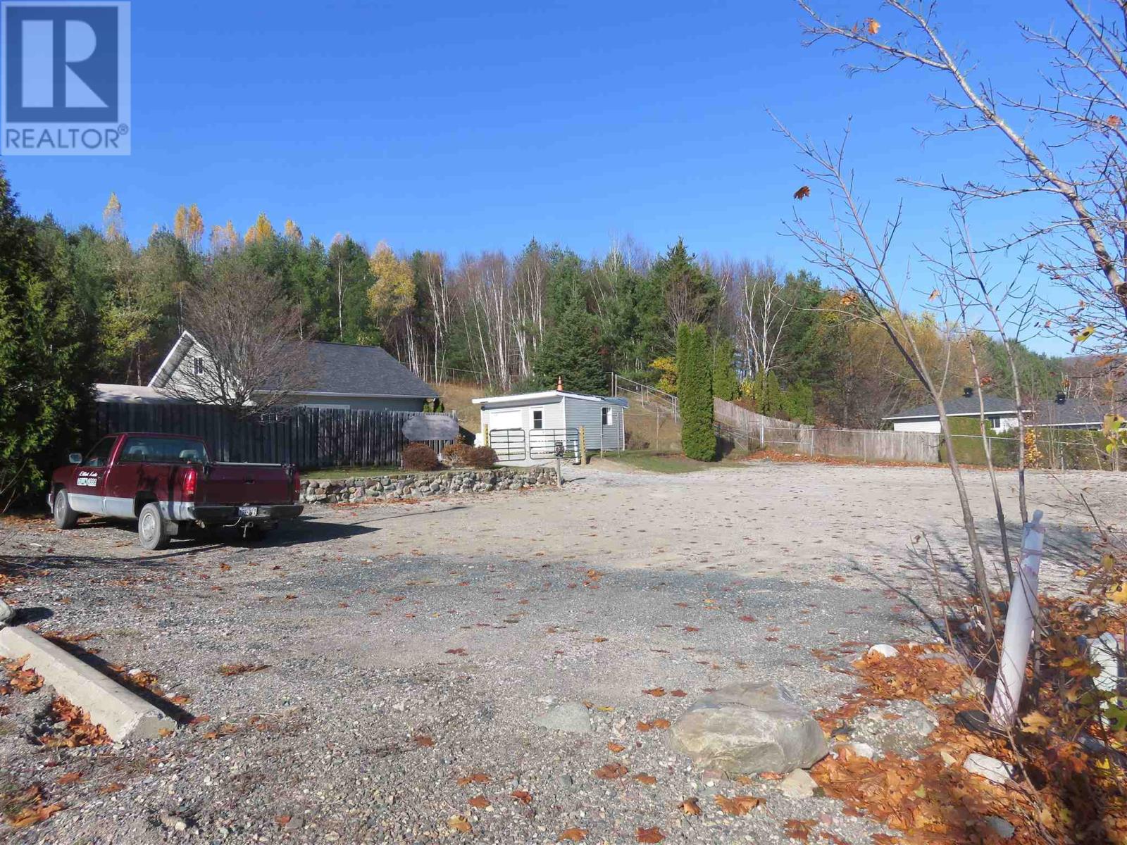 60 Hergott Ave, Elliot Lake, Ontario  P5A 3A8 - Photo 13 - SM260893