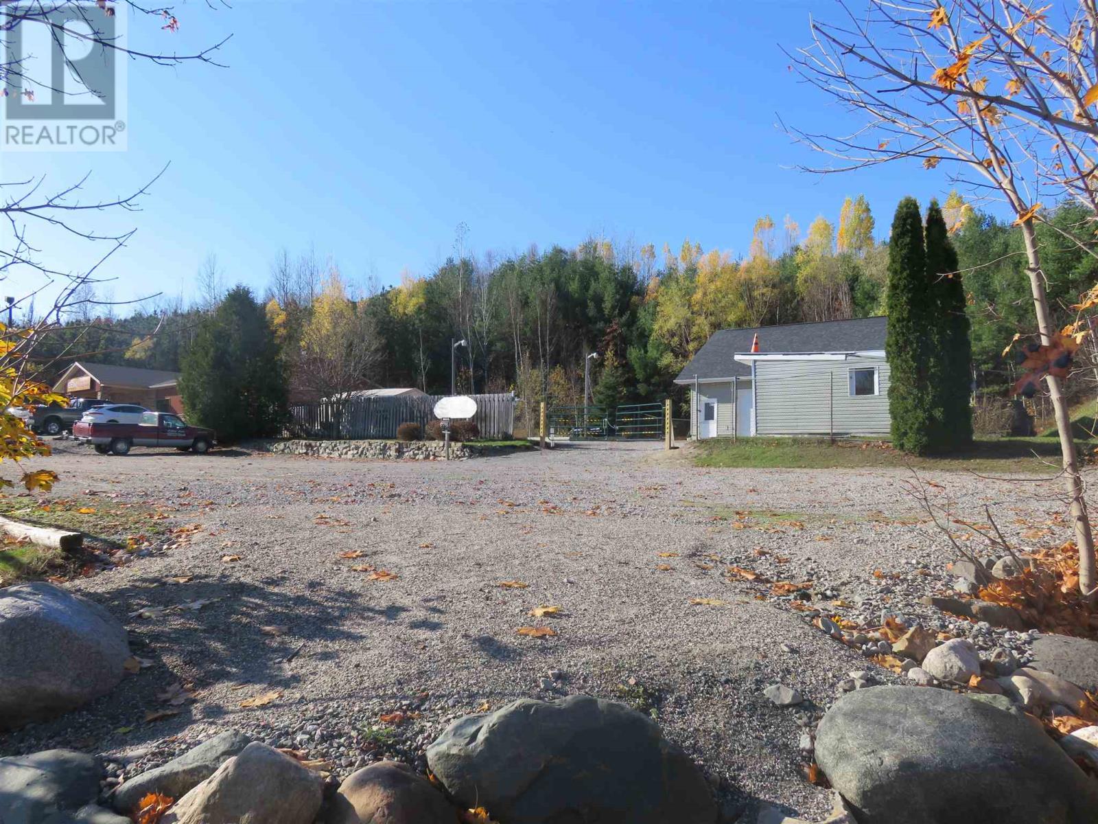 60 Hergott Ave, Elliot Lake, Ontario  P5A 3A8 - Photo 14 - SM260893