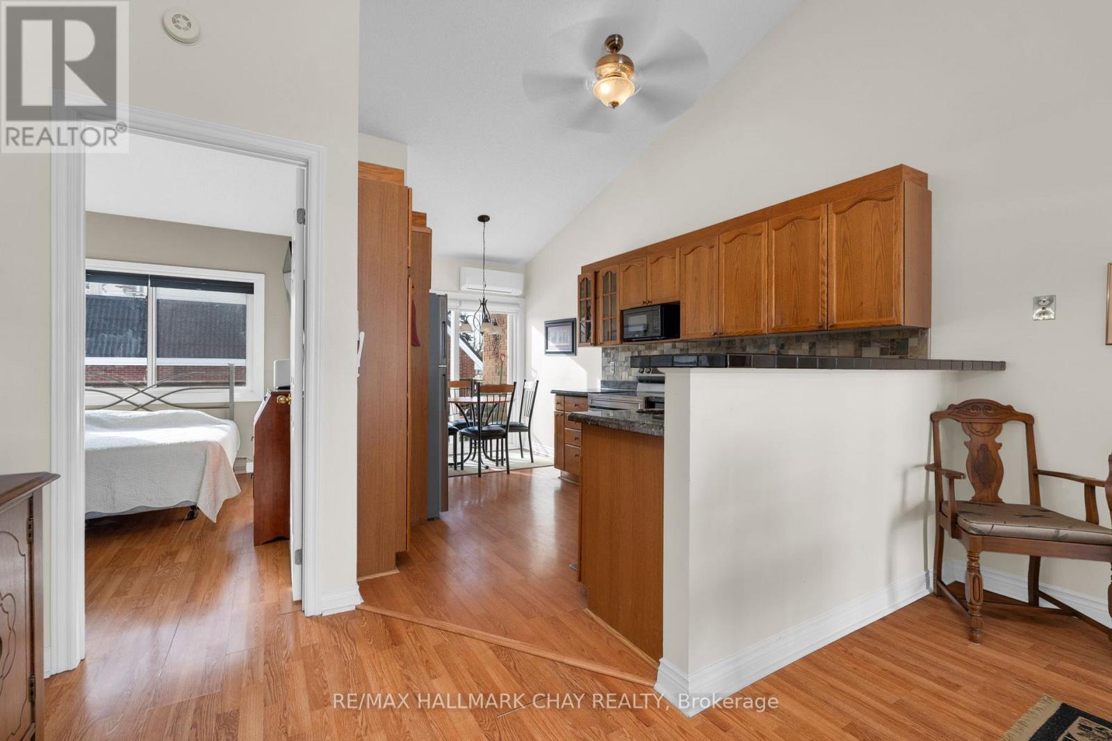 3 - 355 Blake Street, Barrie, Ontario  L4M 1L1 - Photo 8 - S12761446