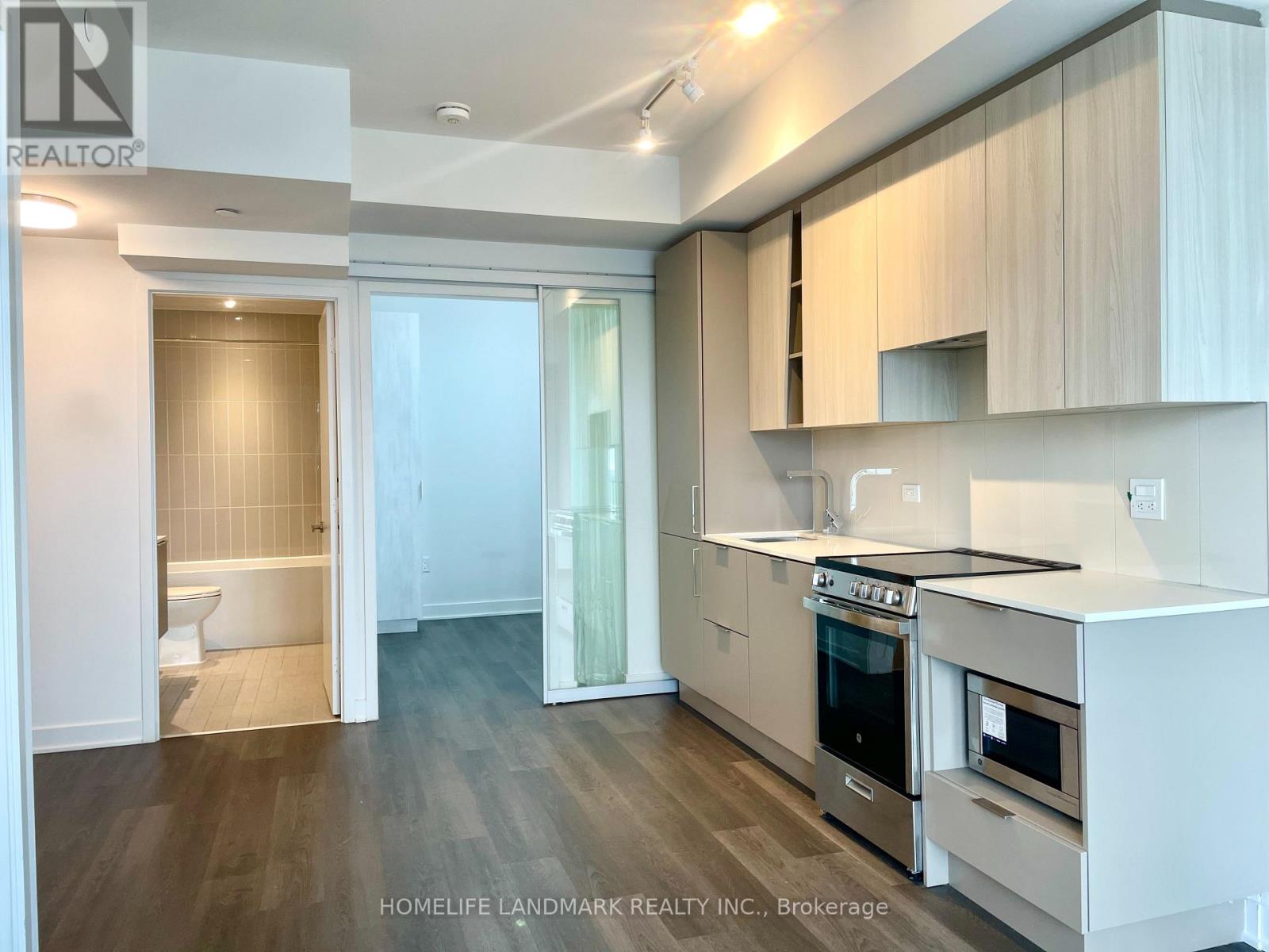 5607 - 3900 Confederation Parkway, Mississauga, Ontario  M5B 0M3 - Photo 12 - W13017830