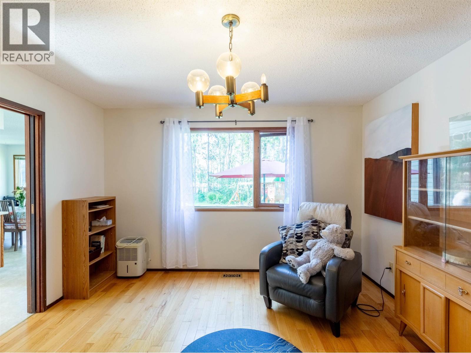 3454 Nadina Place, Smithers, British Columbia  V0J 2N0 - Photo 6 - R3120281