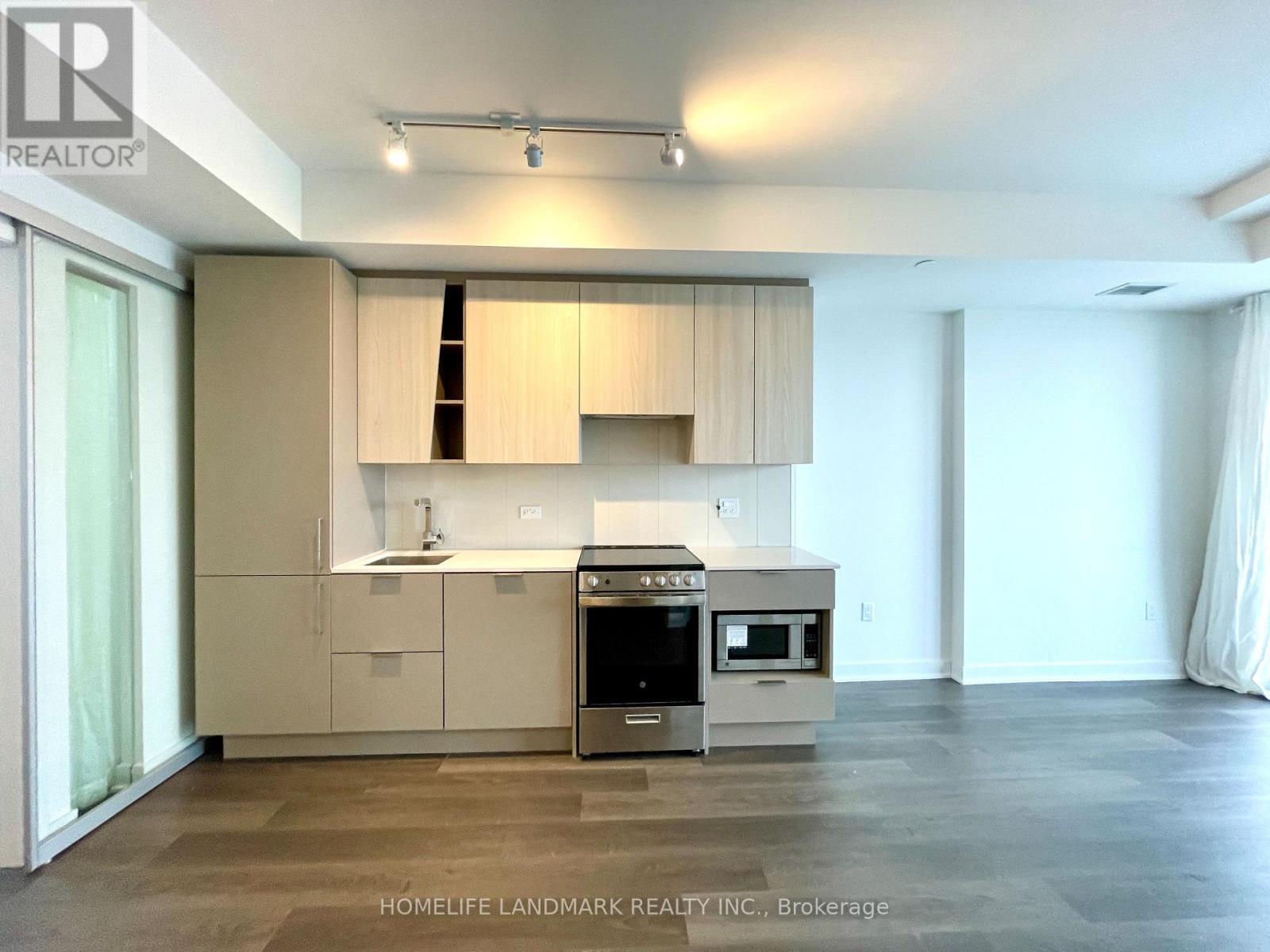 5607 - 3900 Confederation Parkway, Mississauga, Ontario  M5B 0M3 - Photo 9 - W13017830