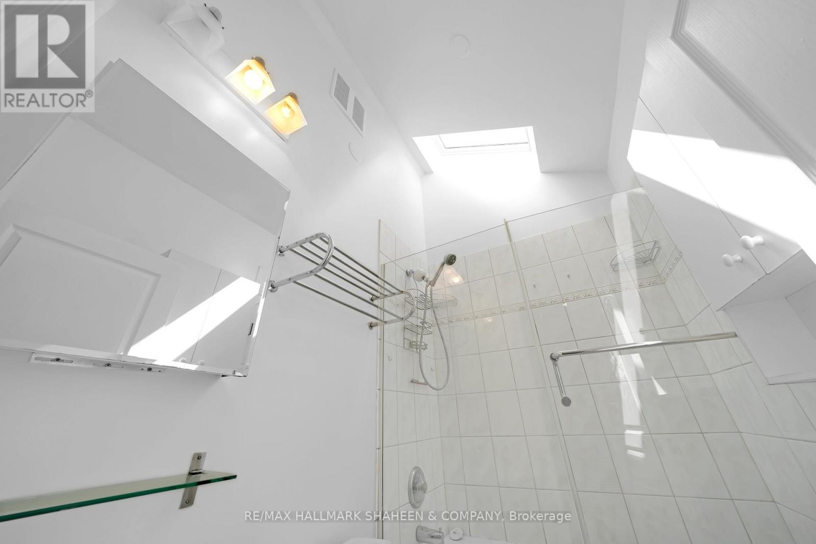 3 - 12 Foxbar Road, Toronto, Ontario  M4V 2G6 - Photo 9 - C13072836
