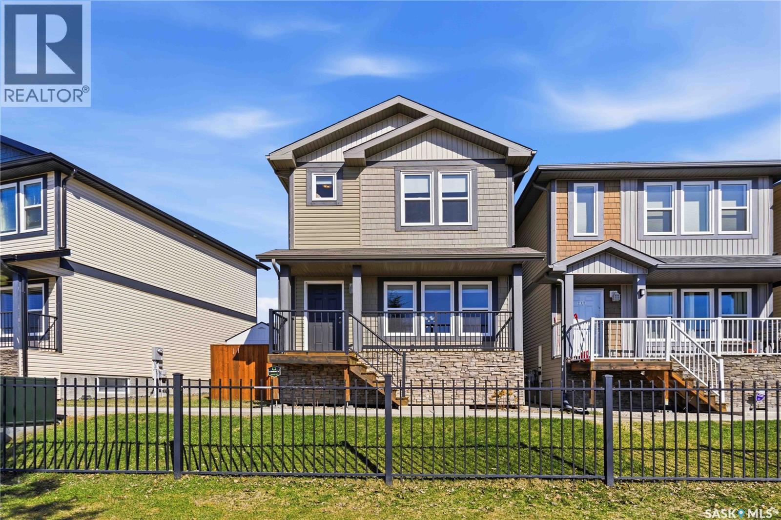 217 315 Hampton Circle, Saskatoon, Saskatchewan  S7R 0J7 - Photo 2 - SK034975