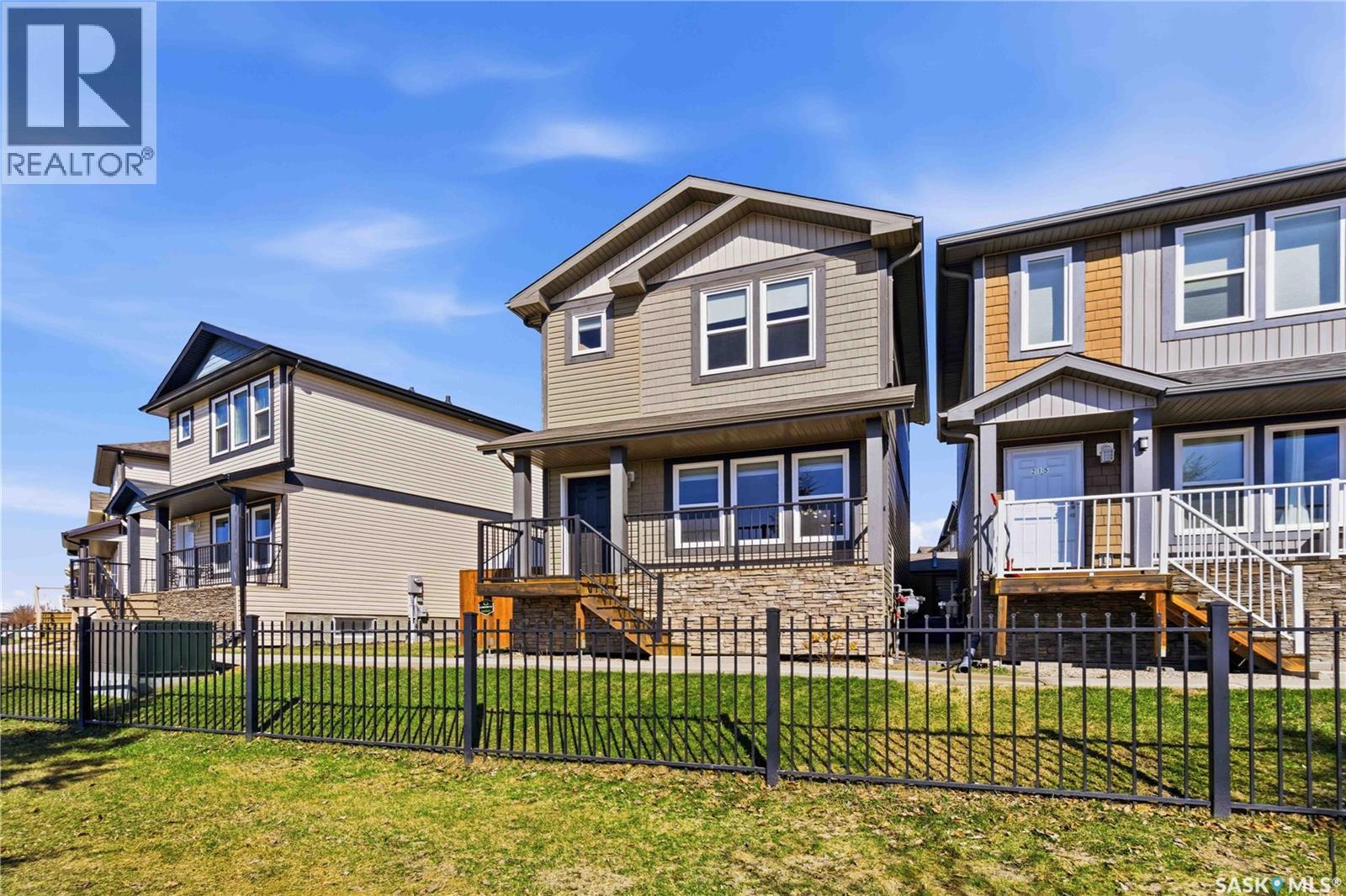 217 315 Hampton Circle, Saskatoon, Saskatchewan  S7R 0J7 - Photo 3 - SK034975