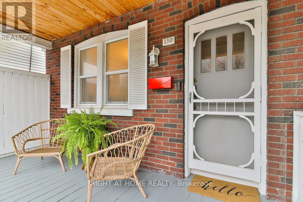 130 Springdale Boulevard, Toronto, Ontario  M4J 1W9 - Photo 4 - E13087862