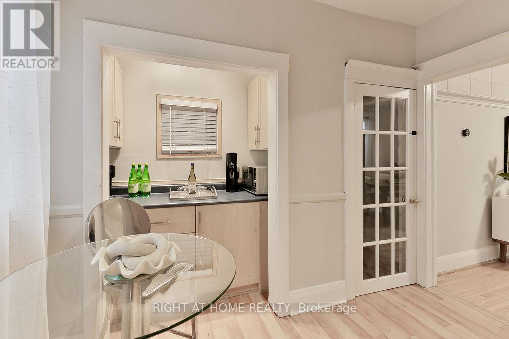 130 Springdale Boulevard, Toronto, Ontario  M4J 1W9 - Photo 13 - E13087862