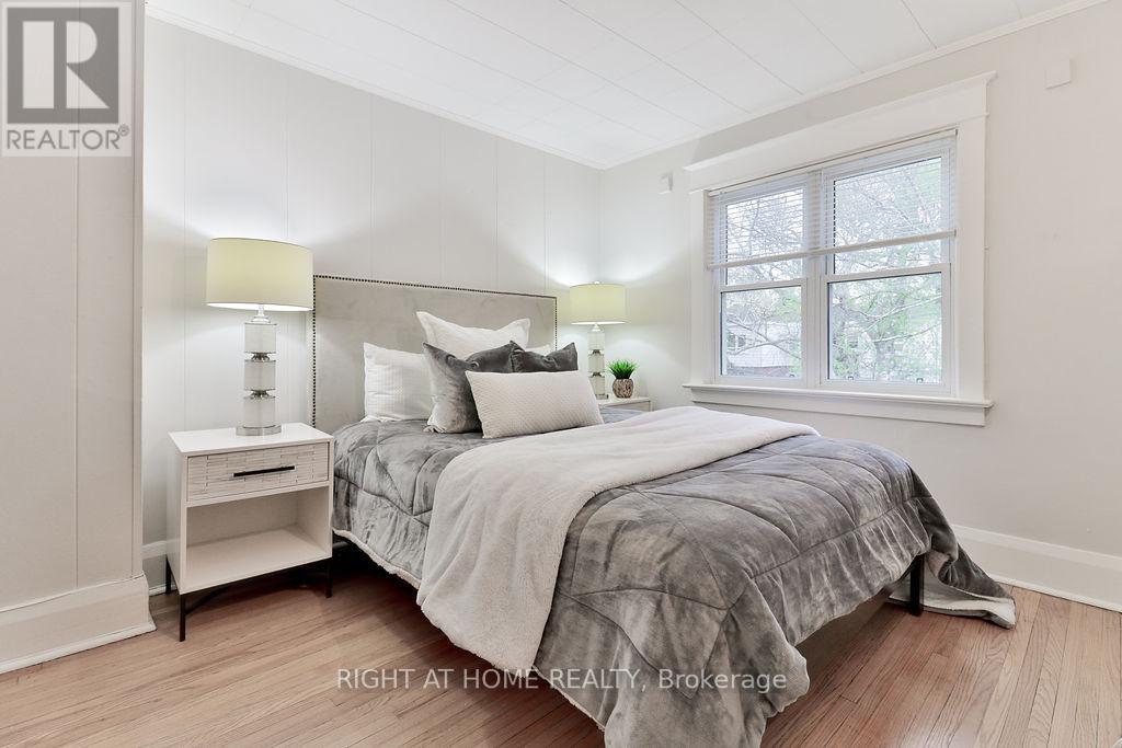 130 Springdale Boulevard, Toronto, Ontario  M4J 1W9 - Photo 22 - E13087862