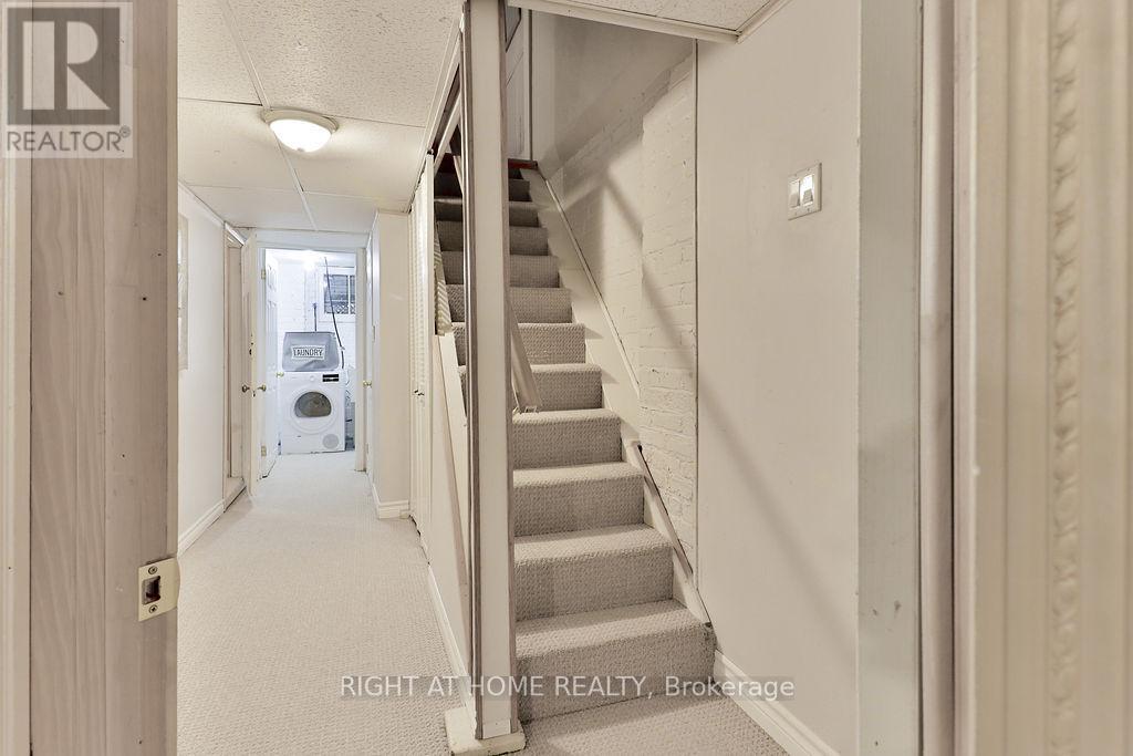 130 Springdale Boulevard, Toronto, Ontario  M4J 1W9 - Photo 23 - E13087862