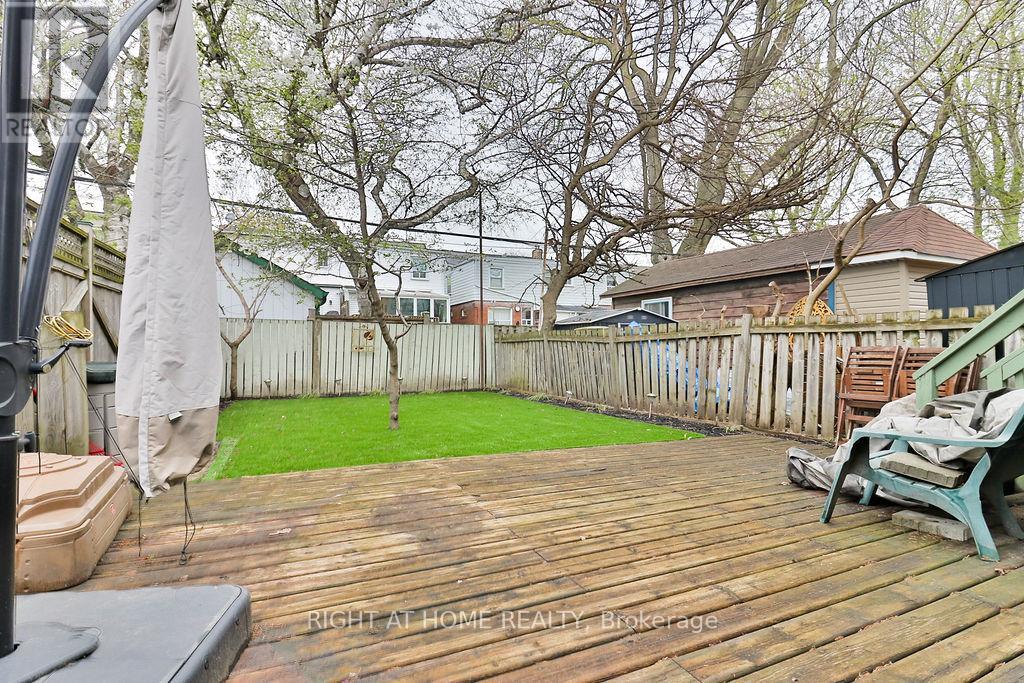 130 Springdale Boulevard, Toronto, Ontario  M4J 1W9 - Photo 30 - E13087862