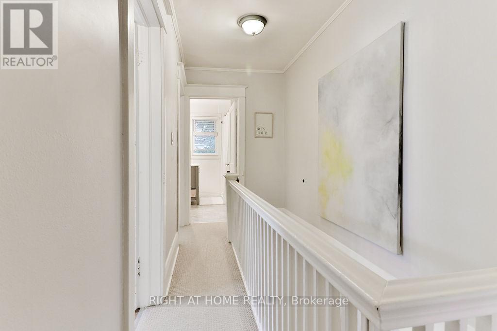 130 Springdale Boulevard, Toronto, Ontario  M4J 1W9 - Photo 21 - E13087862
