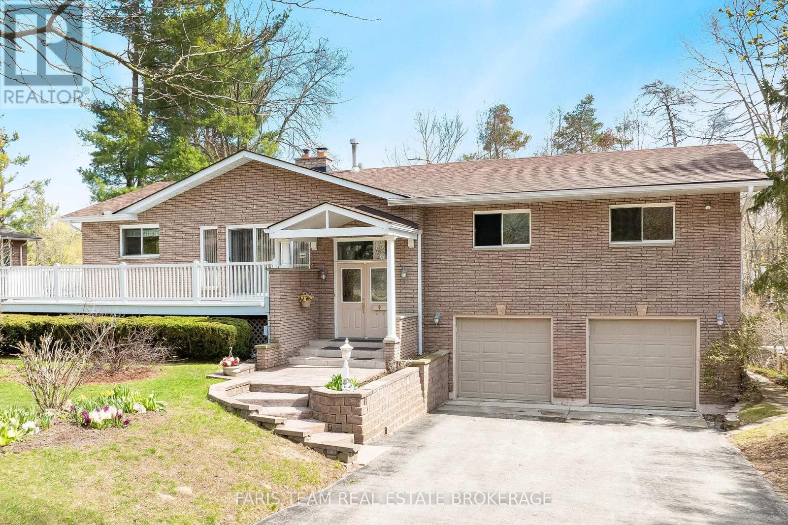 21 POOLES ROAD, Springwater, Ontario