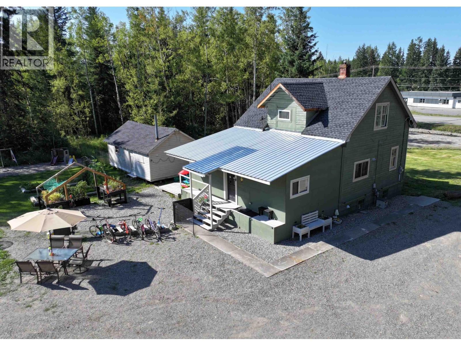 2071 Blackwater Road, Quesnel, British Columbia  V2J 7B4 - Photo 3 - R3119588