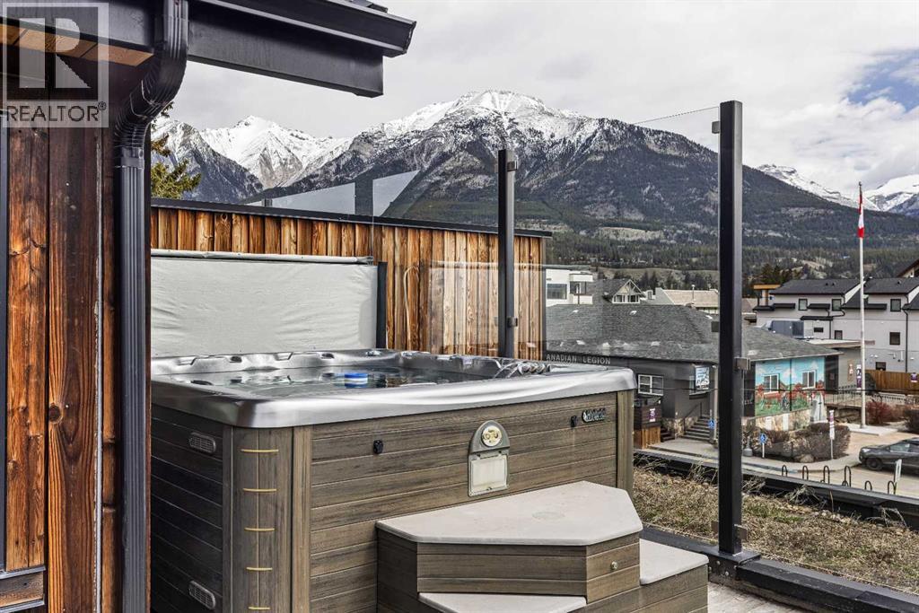 700 8 Avenue, Canmore, Alberta  T1W 2E3 - Photo 34 - A2305233