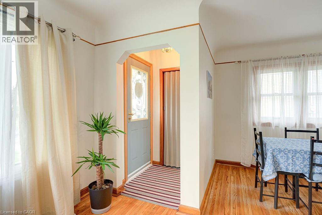 10 Elmwood Avenue, Kitchener, Ontario  N2H 6G4 - Photo 6 - 40825223