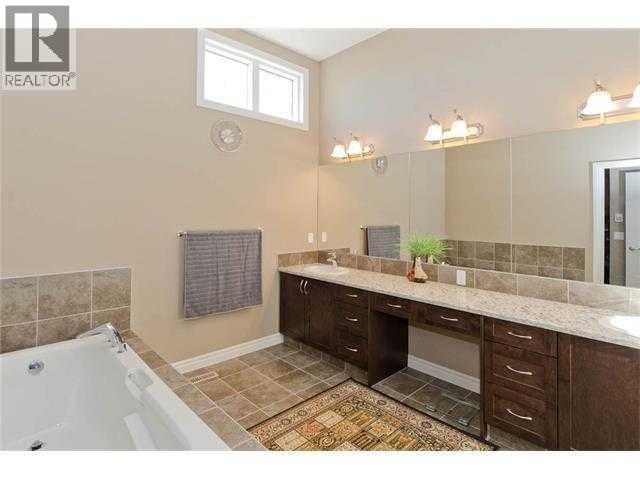 46 Mahogany Passage Se, Calgary, Alberta  T3M 2K5 - Photo 28 - A2308033