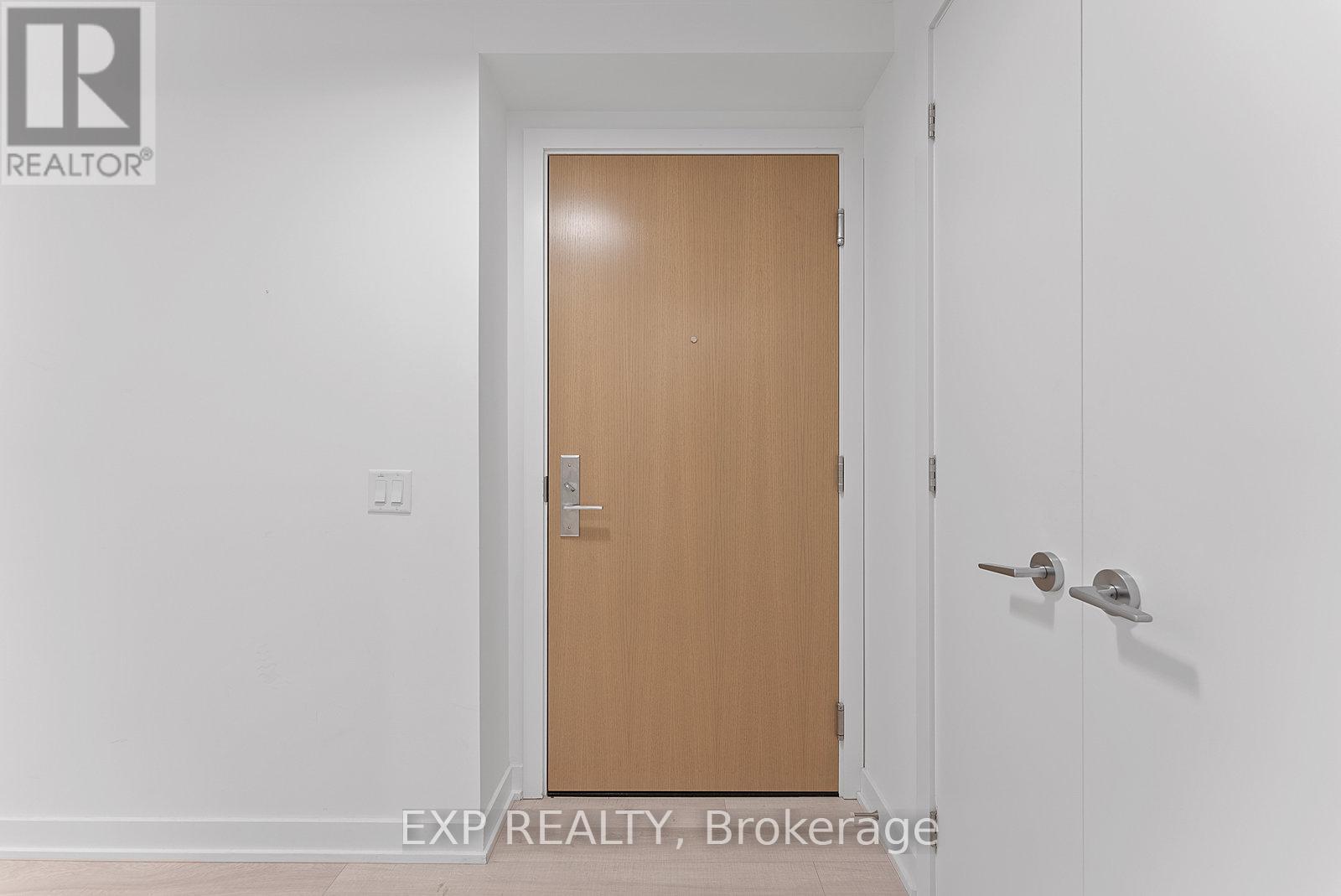 706 - 357 King Street W, Toronto, Ontario  M5V 0S7 - Photo 2 - C13091252