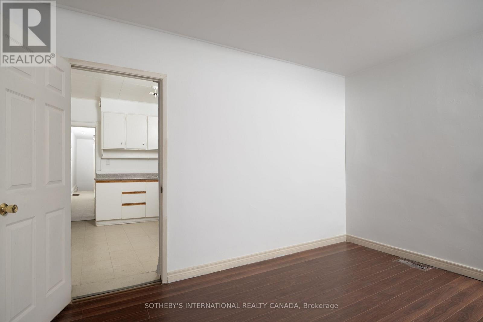 641 St Clair Avenue W, Toronto, Ontario  M6C 1A7 - Photo 18 - C13091270