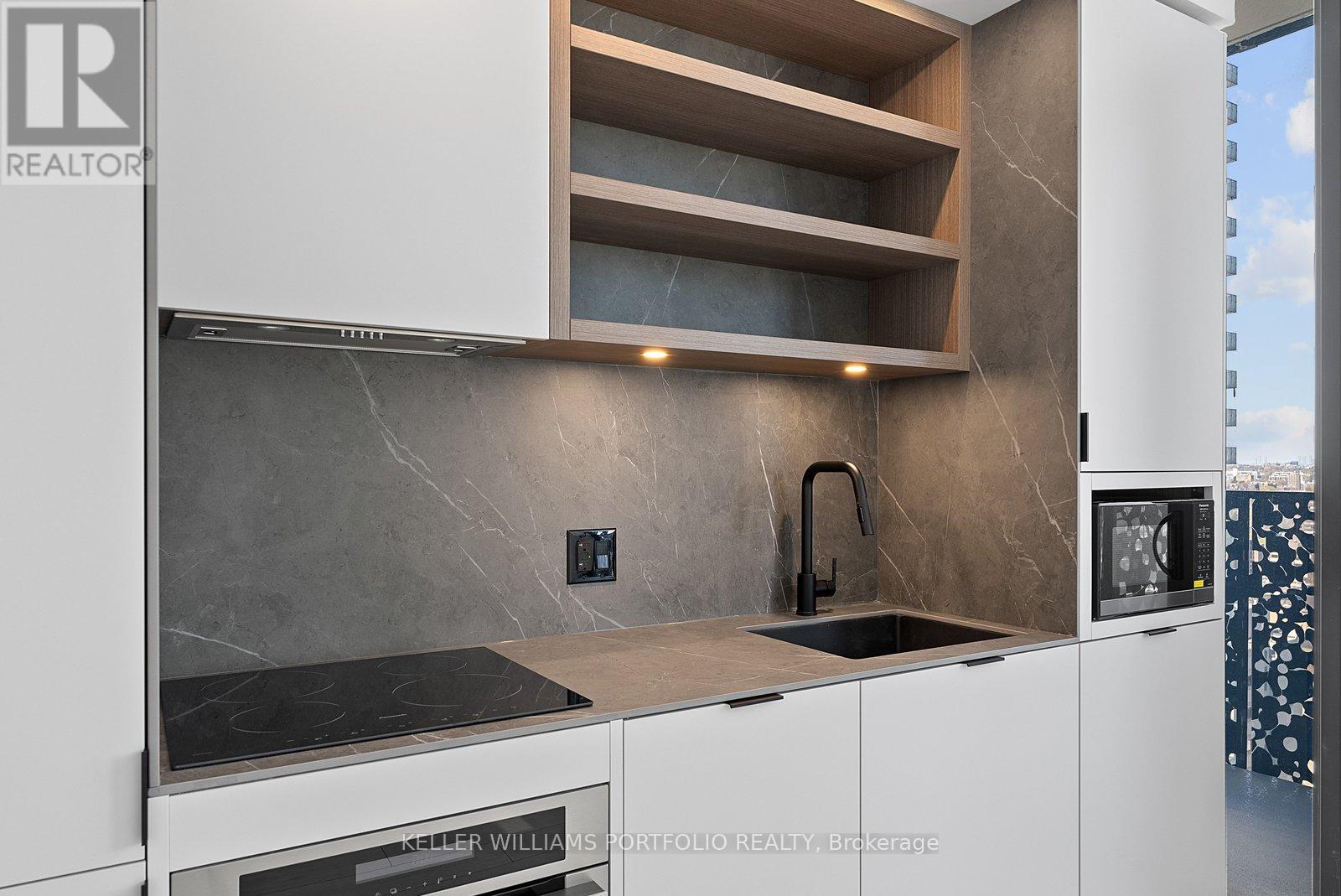 3011 - 55 Charles Street E, Toronto, Ontario  M4Y 0J1 - Photo 11 - C13091314
