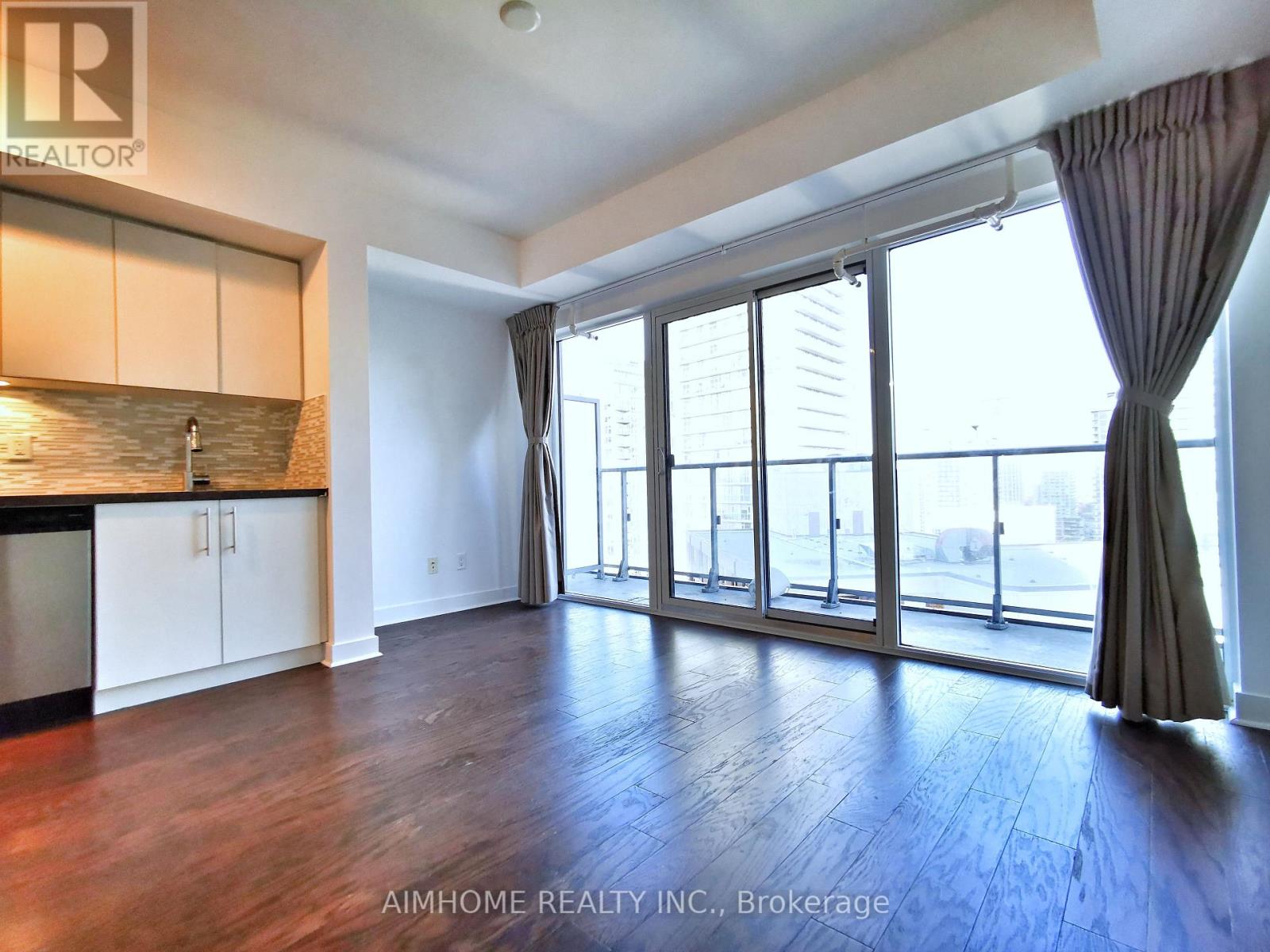 2006 - 58 Orchard View Boulevard, Toronto, Ontario  M4R 0A2 - Photo 3 - C13091344