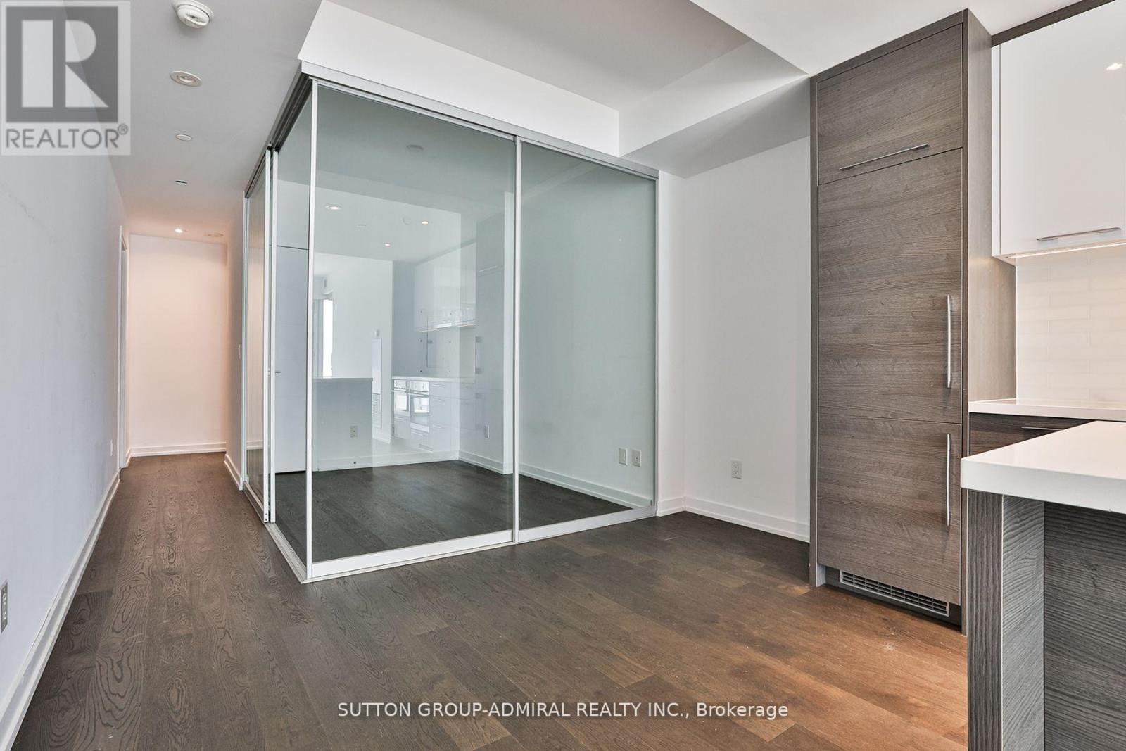 2308 - 488 University Avenue, Toronto (Kensington-Chinatown), Ontario  M5G 0C1 - Photo 13 - C13091370