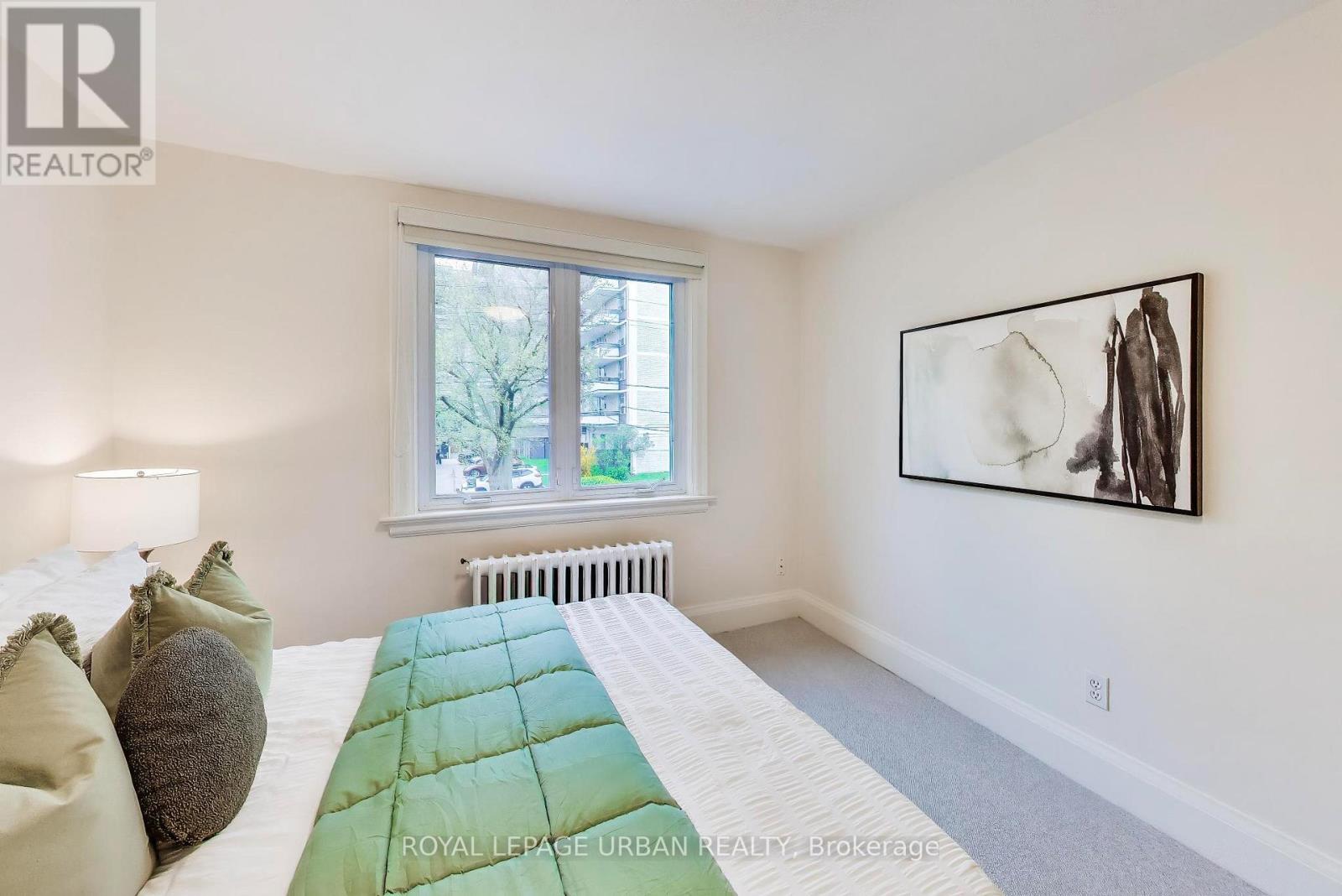 176 Davisville Avenue, Toronto, Ontario  M4S 1E8 - Photo 17 - C13091480