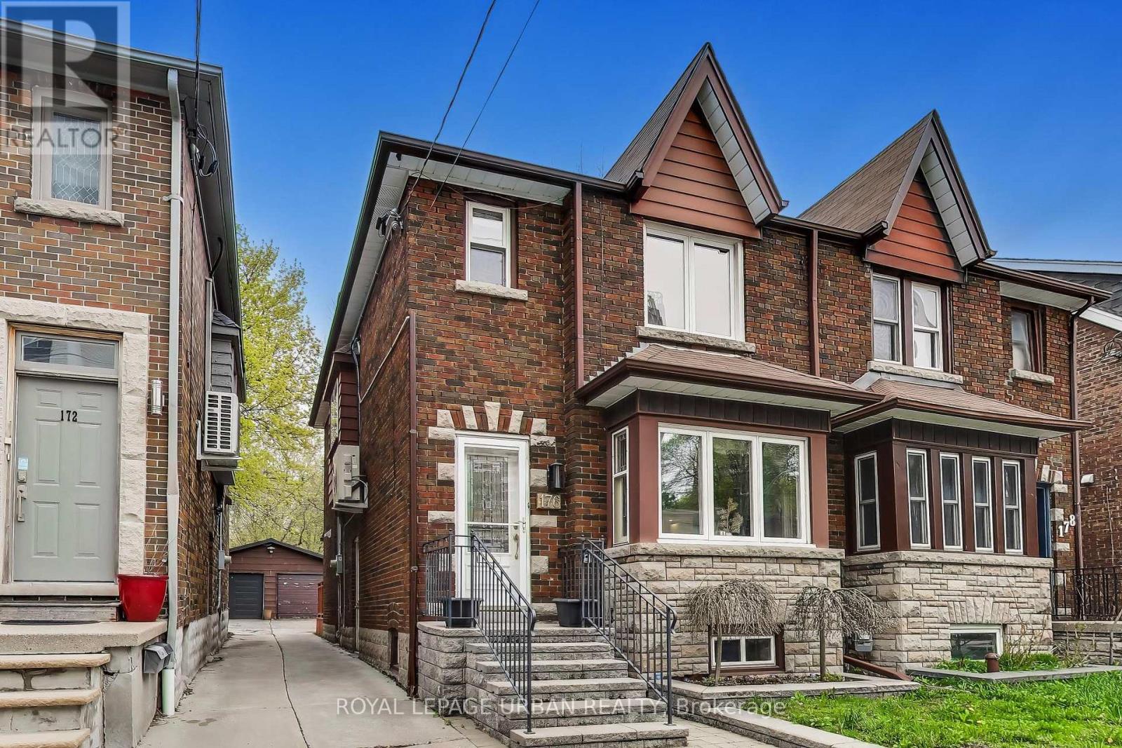 176 Davisville Avenue, Toronto, Ontario  M4S 1E8 - Photo 2 - C13091480
