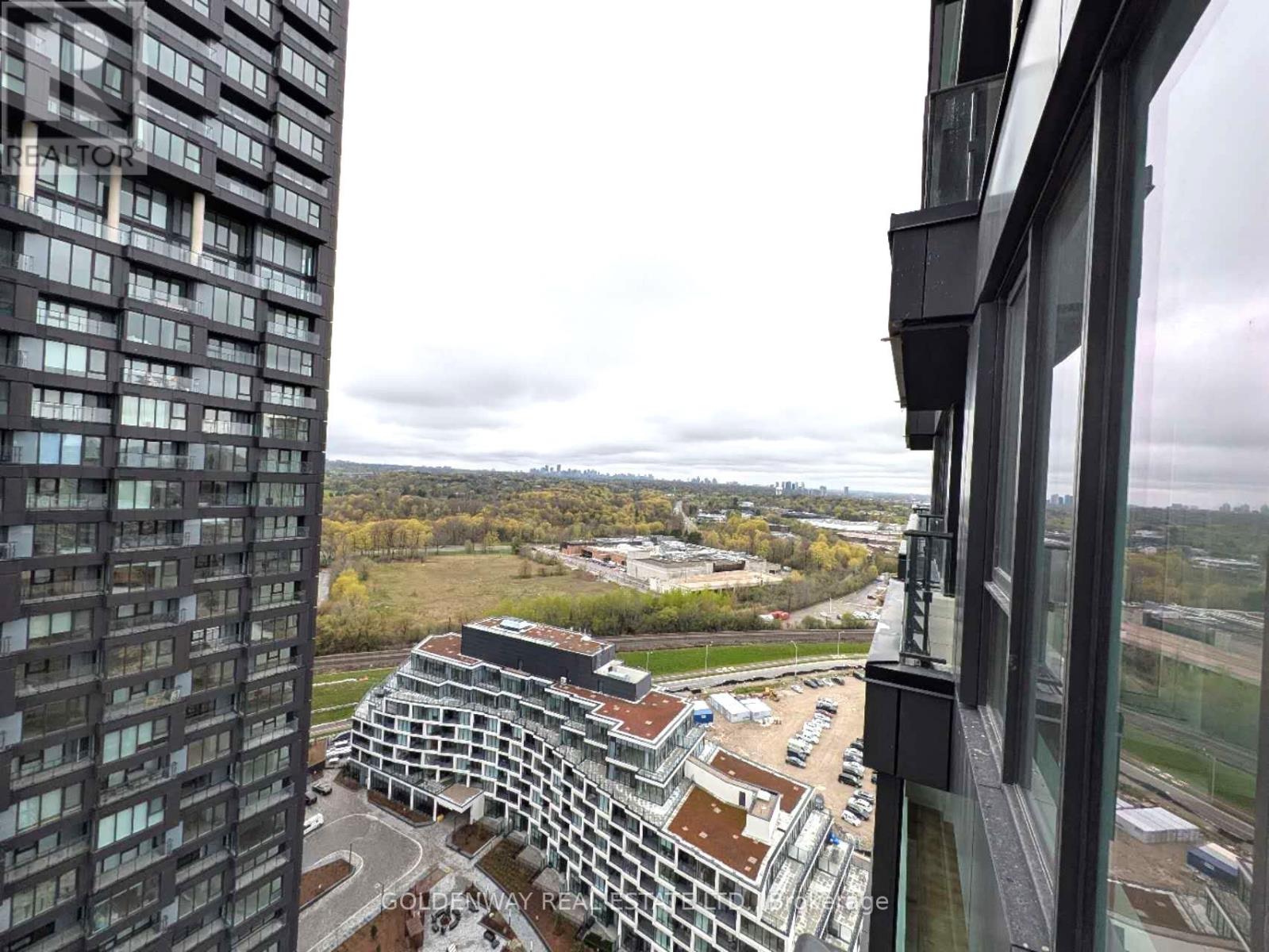 2301 - 5 Quarrington Lane, Toronto, Ontario  M3C 0S4 - Photo 22 - C13091602
