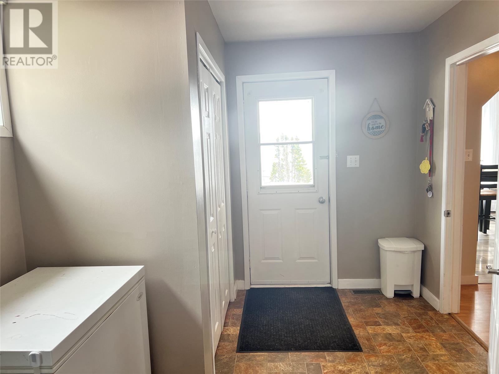 276 Main Street, Springdale, Newfoundland & Labrador  A0J 1T0 - Photo 2 - 1296309