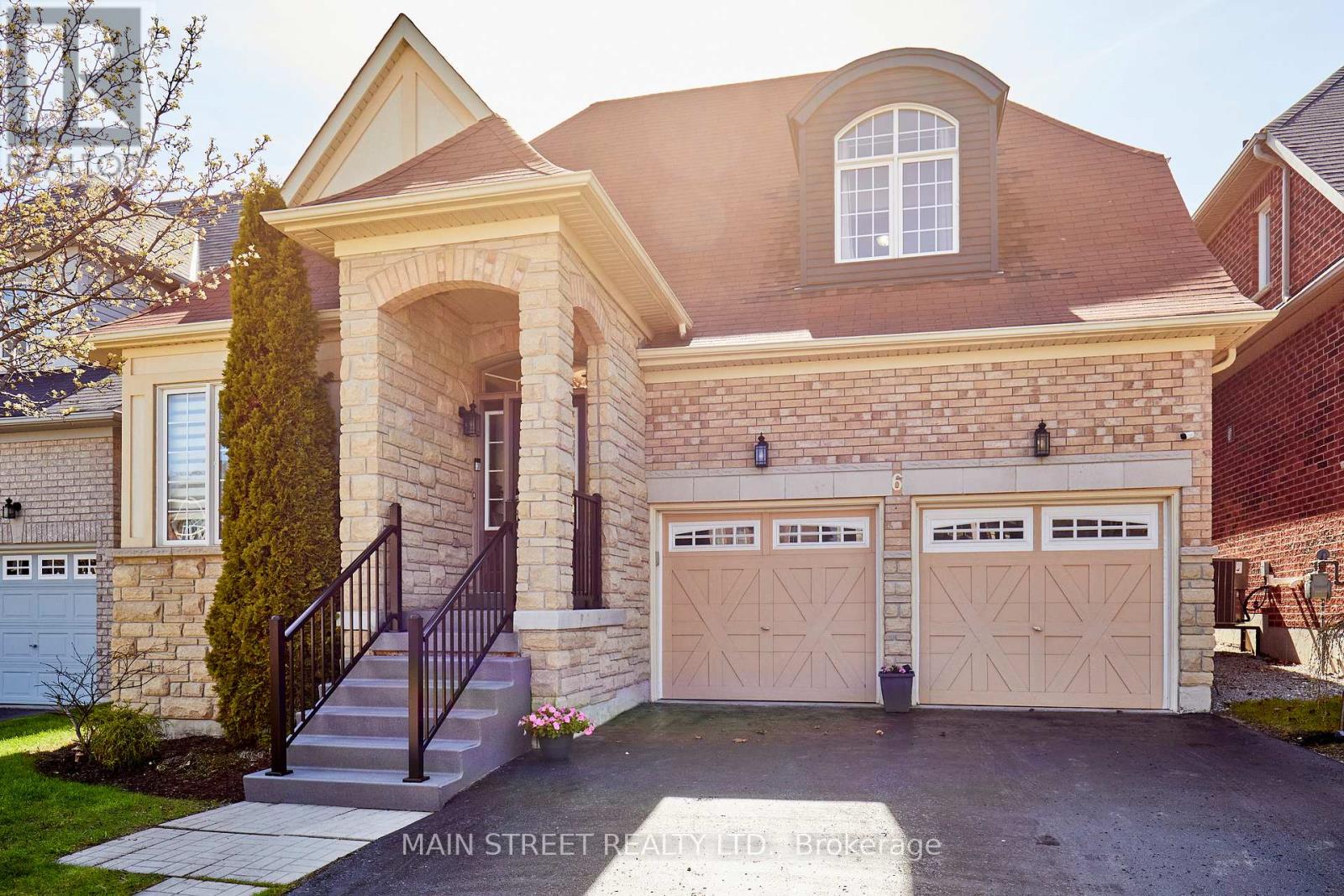 6 Oswell Drive, Ajax, Ontario  L1Z 0J3 - Photo 2 - E13091248